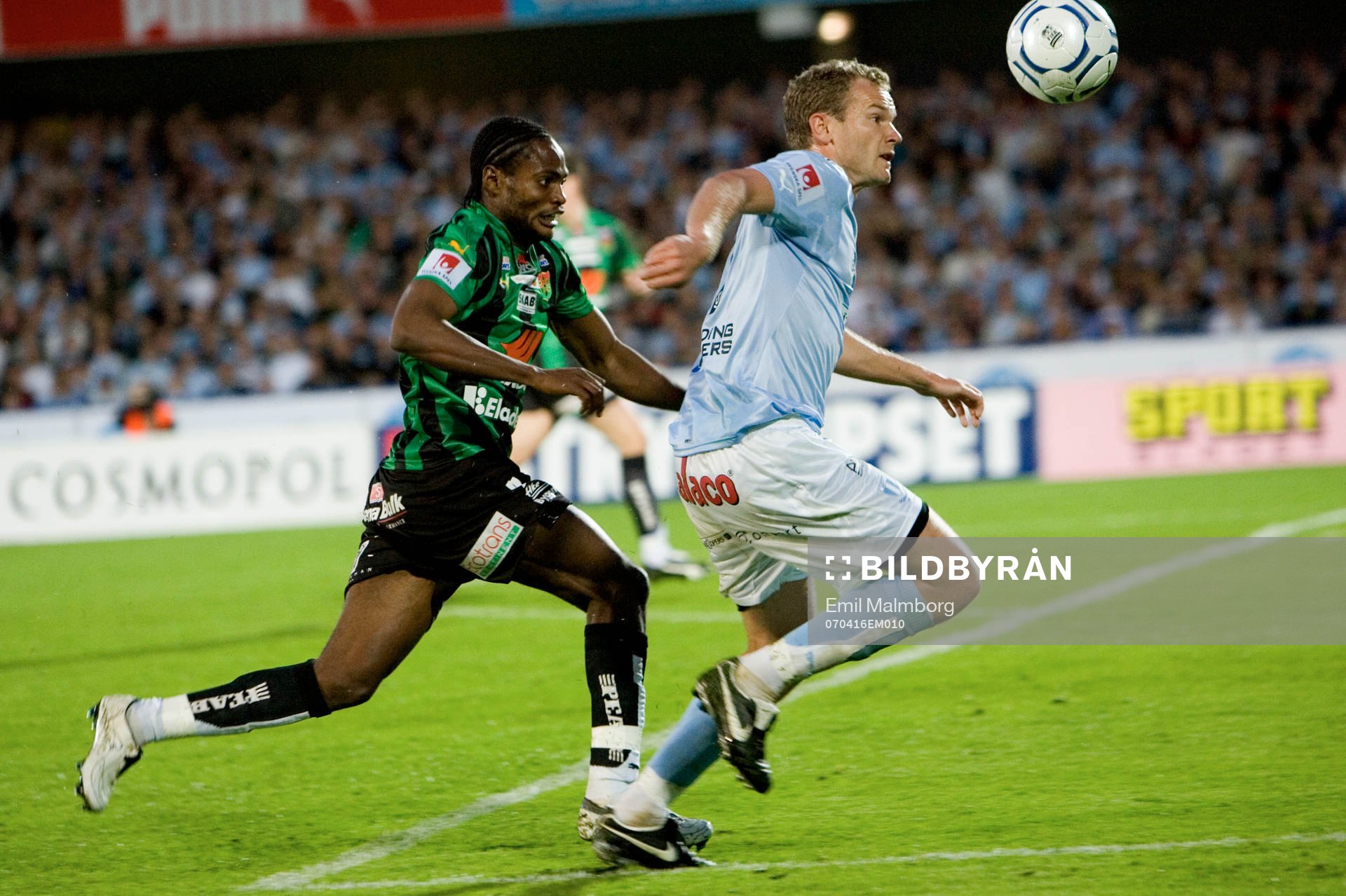Jonatan Johansson, Malmö, jagas av Rickard Ekunde, Gais