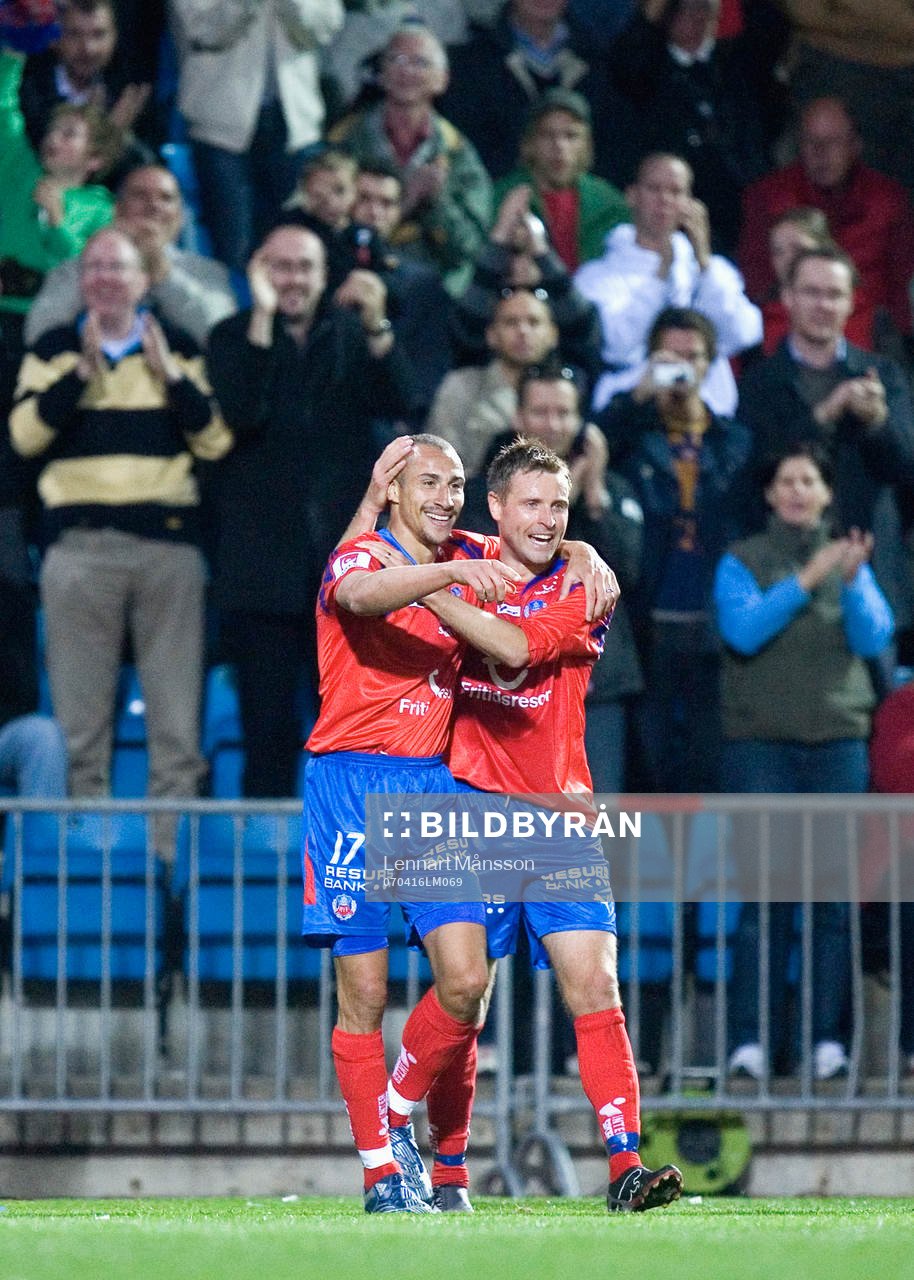  3-1, Henrik Larsson grattas av Erik Wahlstedt.