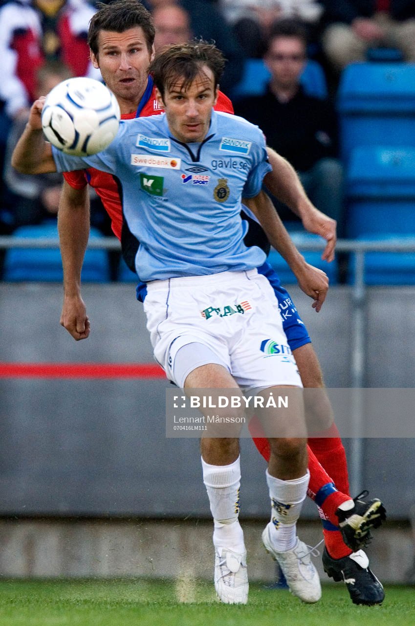 Tomas Stolpa, Gefle har Andreas Jakobsson, Helsingborg i