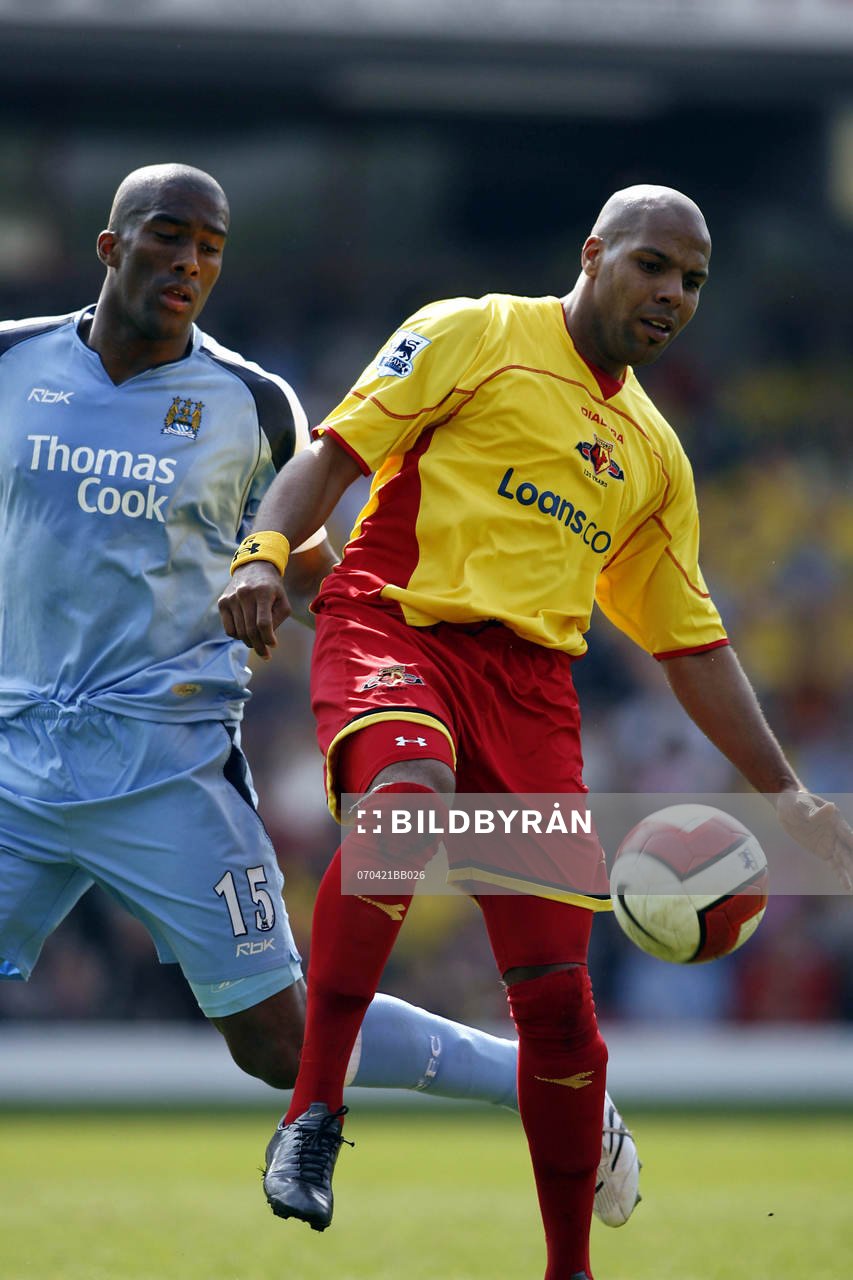 Marlon King, Watford håller undan Sylvain Distin,