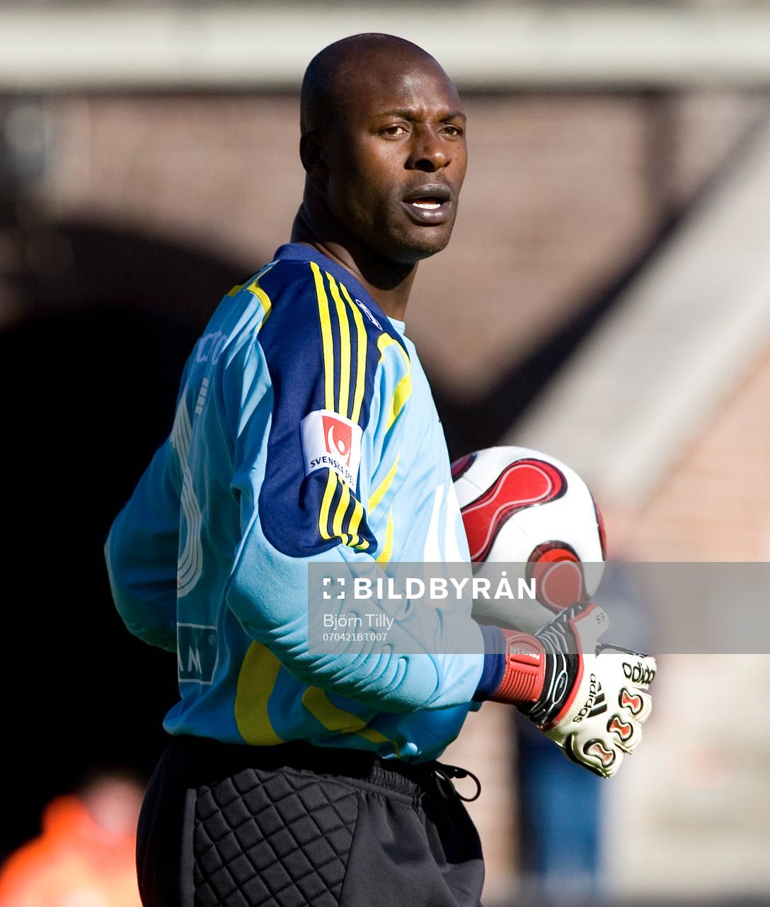 Pa Dembo Touray, målvakt, Djurgården