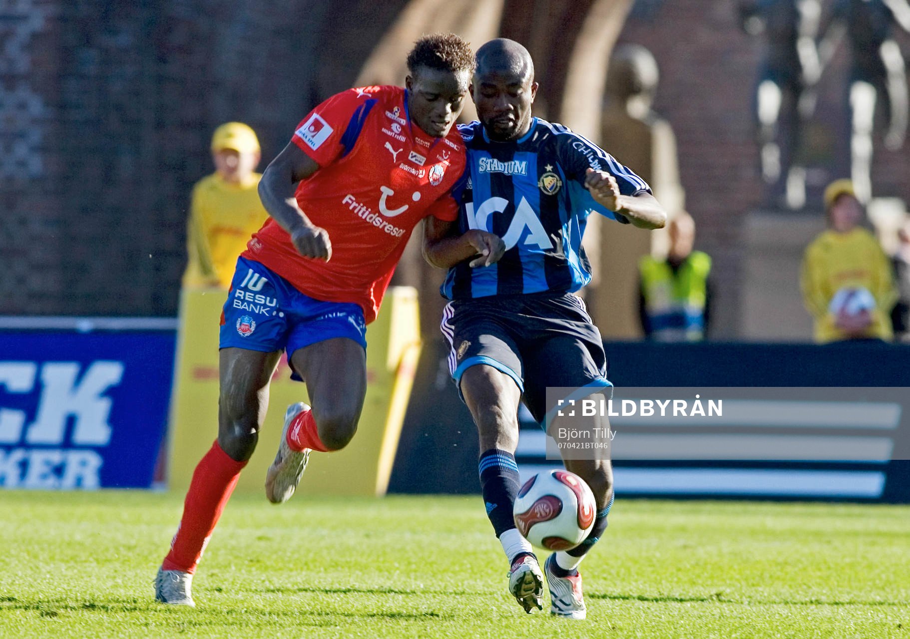 McDonald Mariga, Helsingborg och Jones Kusi Asare,