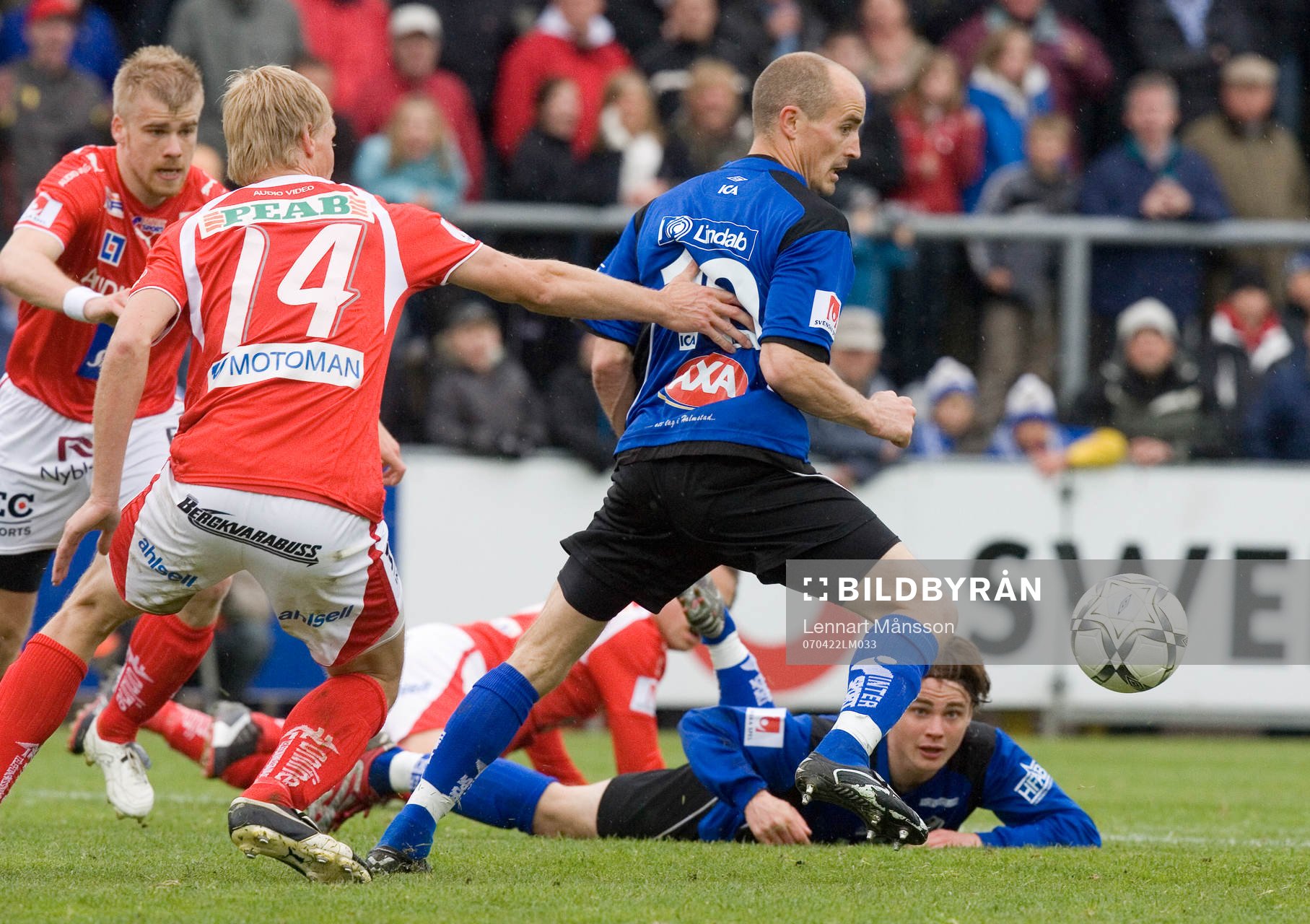  1-1, Magnus Arvidsson vänder bort Patrik Rosengren sedan Hjalmar Öhagen fällts.