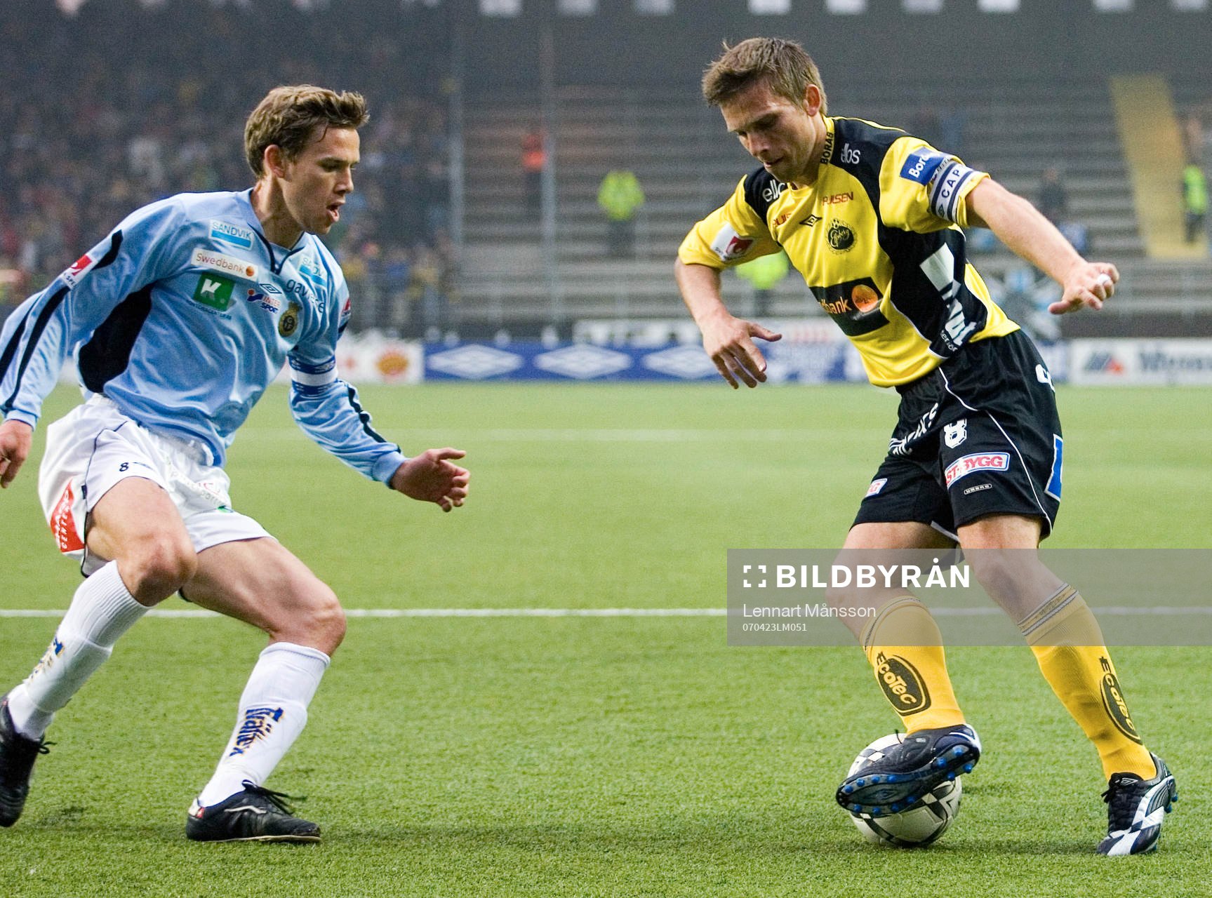 Anders Svensson, Elfsborg, fintar Johannes Ericsson,
