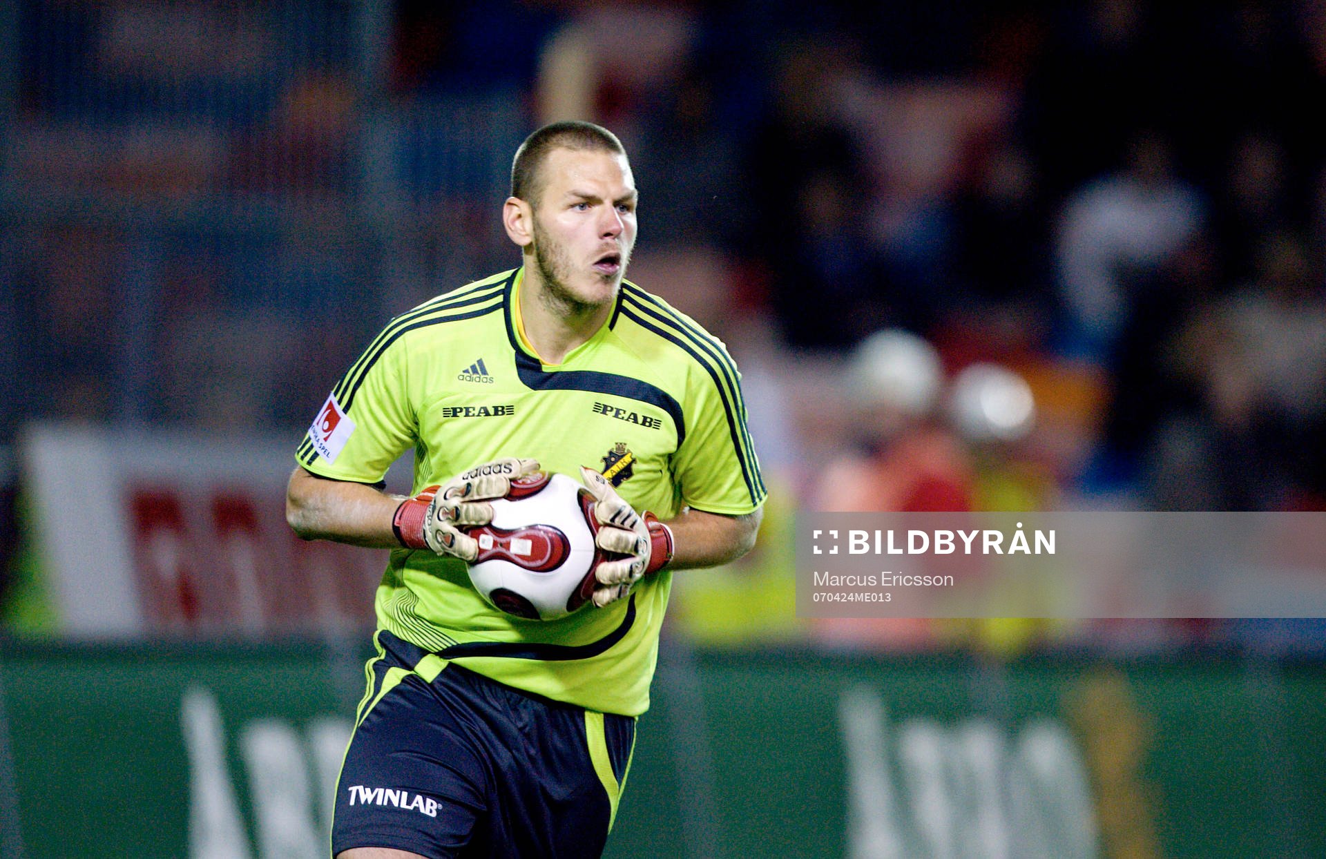 Daniel Örlund, Målvakt