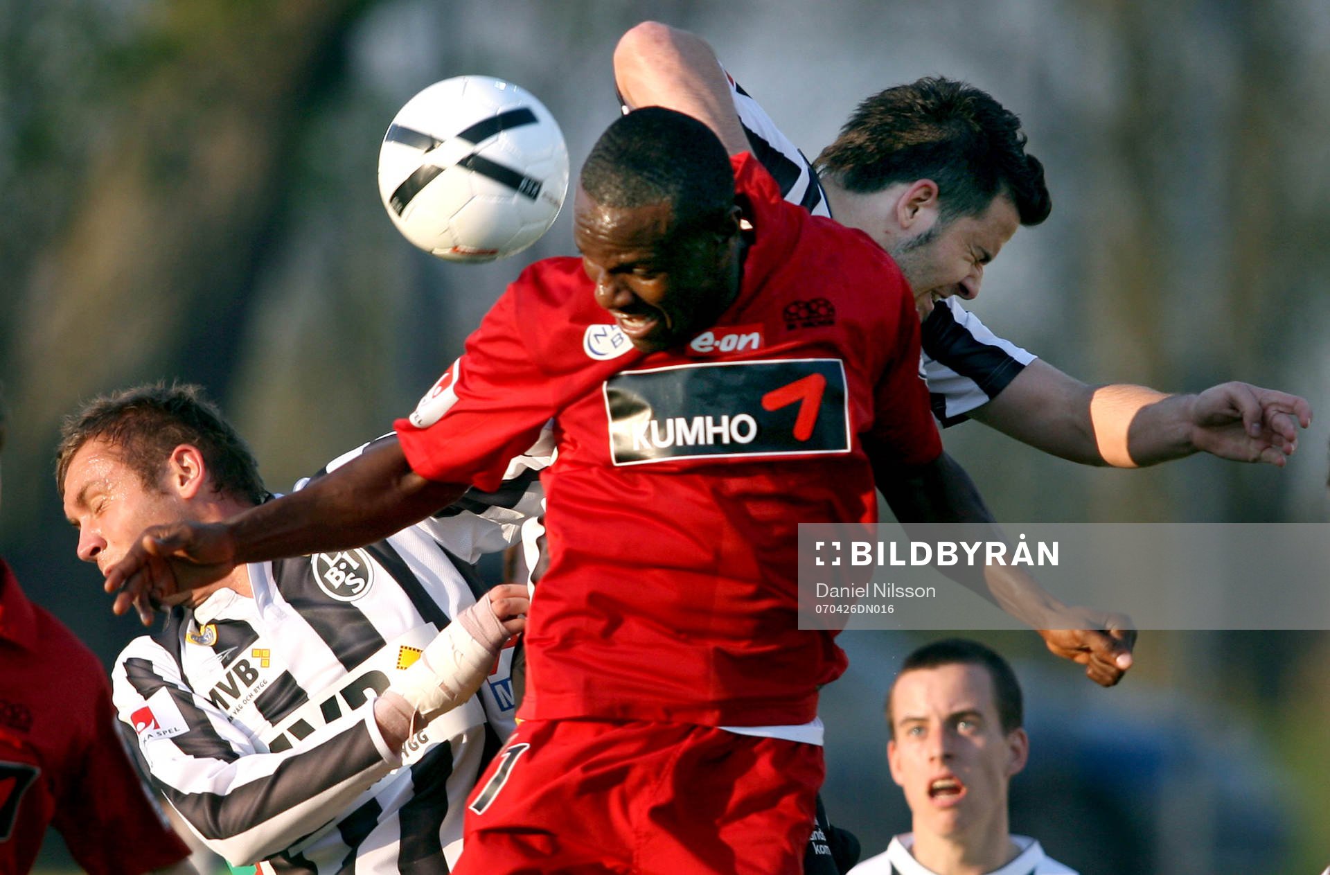 Robert Mambo-Mumba, Häcken och Morten Avnskjold och Amar