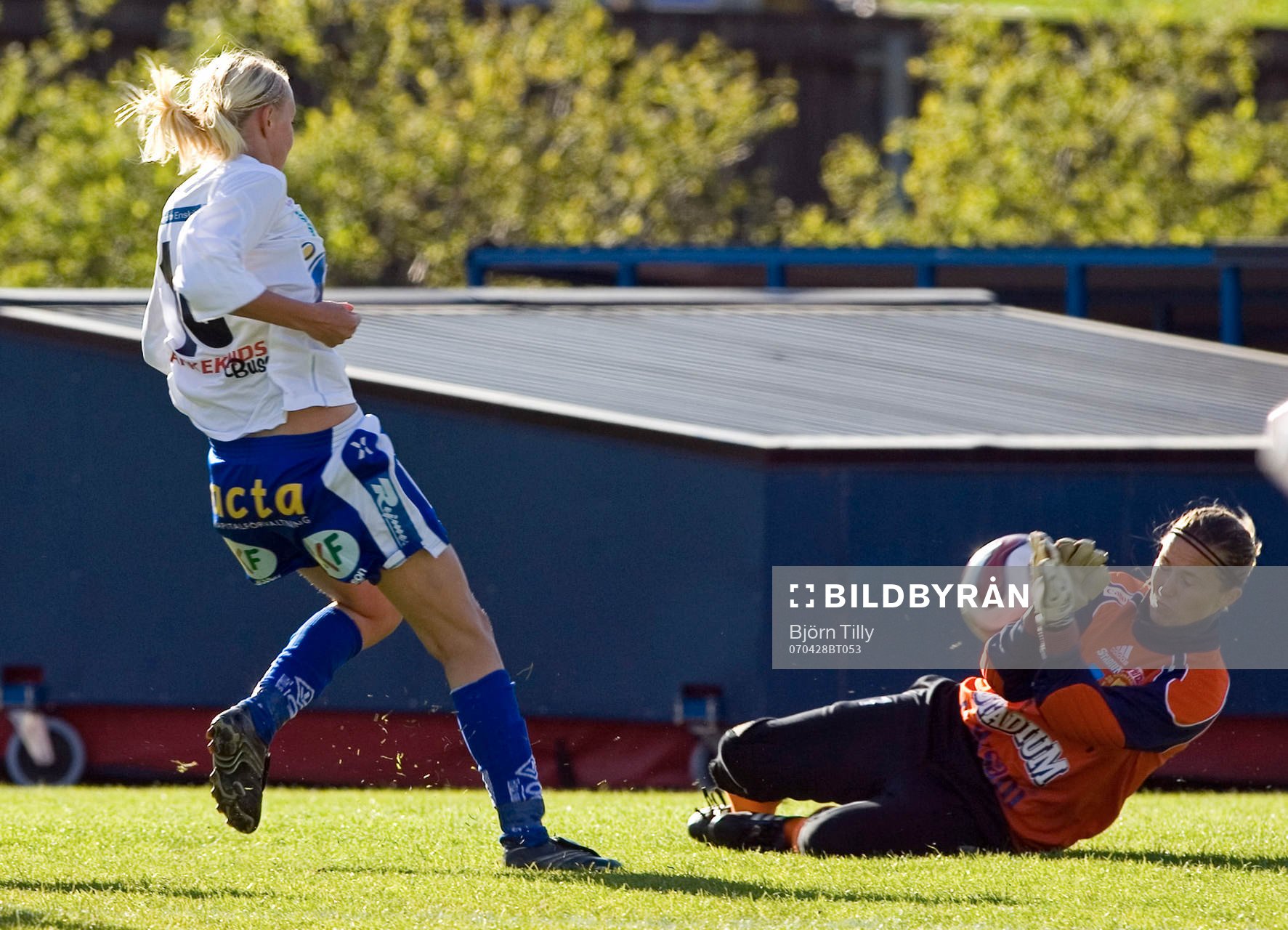 Josefine Öqvist, Linköping gör 1-1 på Bente Nordby,