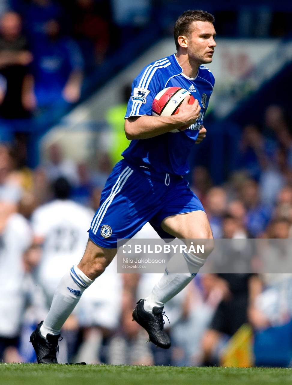 Andriy Shevchenko, Chelsea, med bollen i händerna