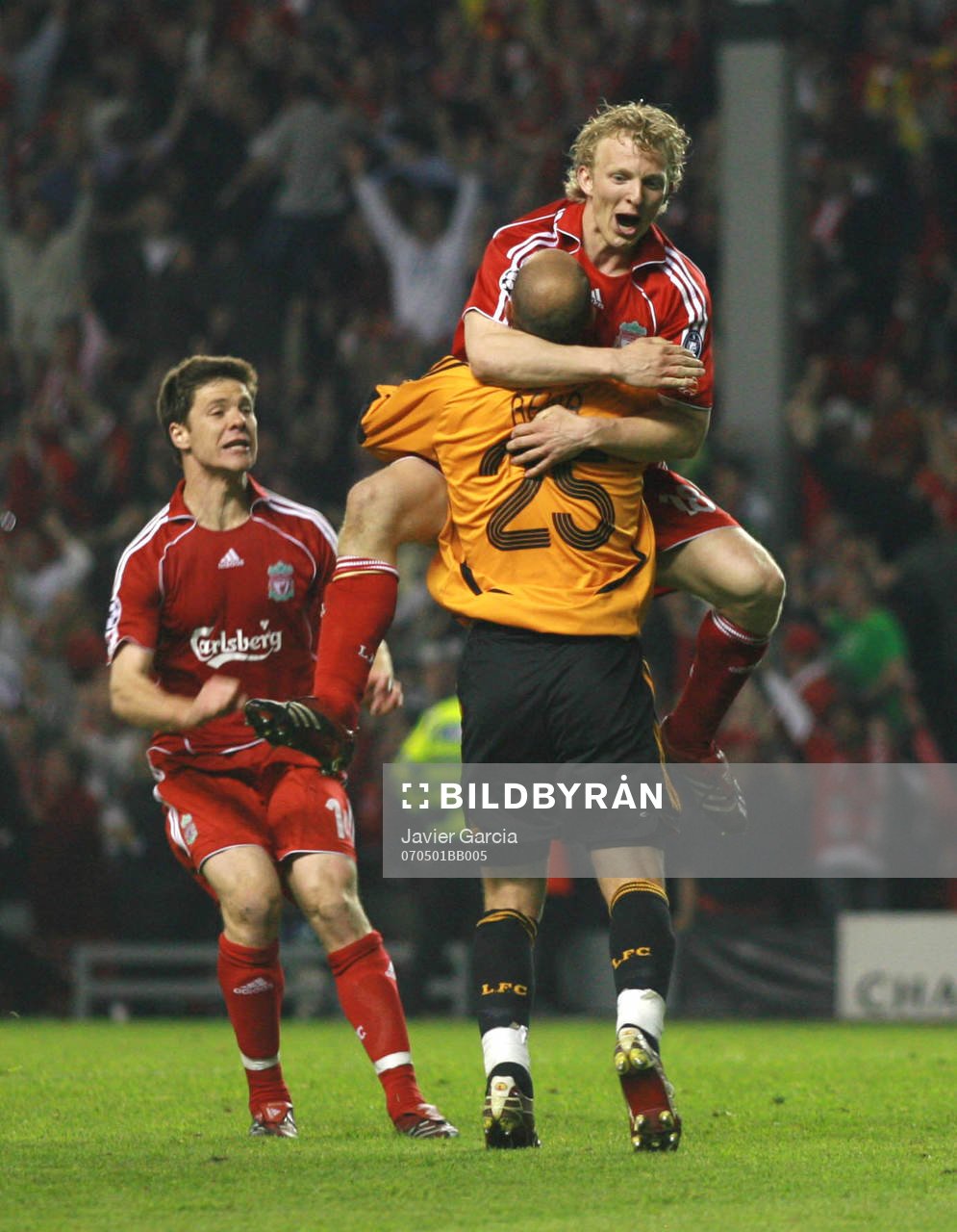 Dirk Kuyt och Jose Reina, Liverpool (Målvakt, Jubel)
