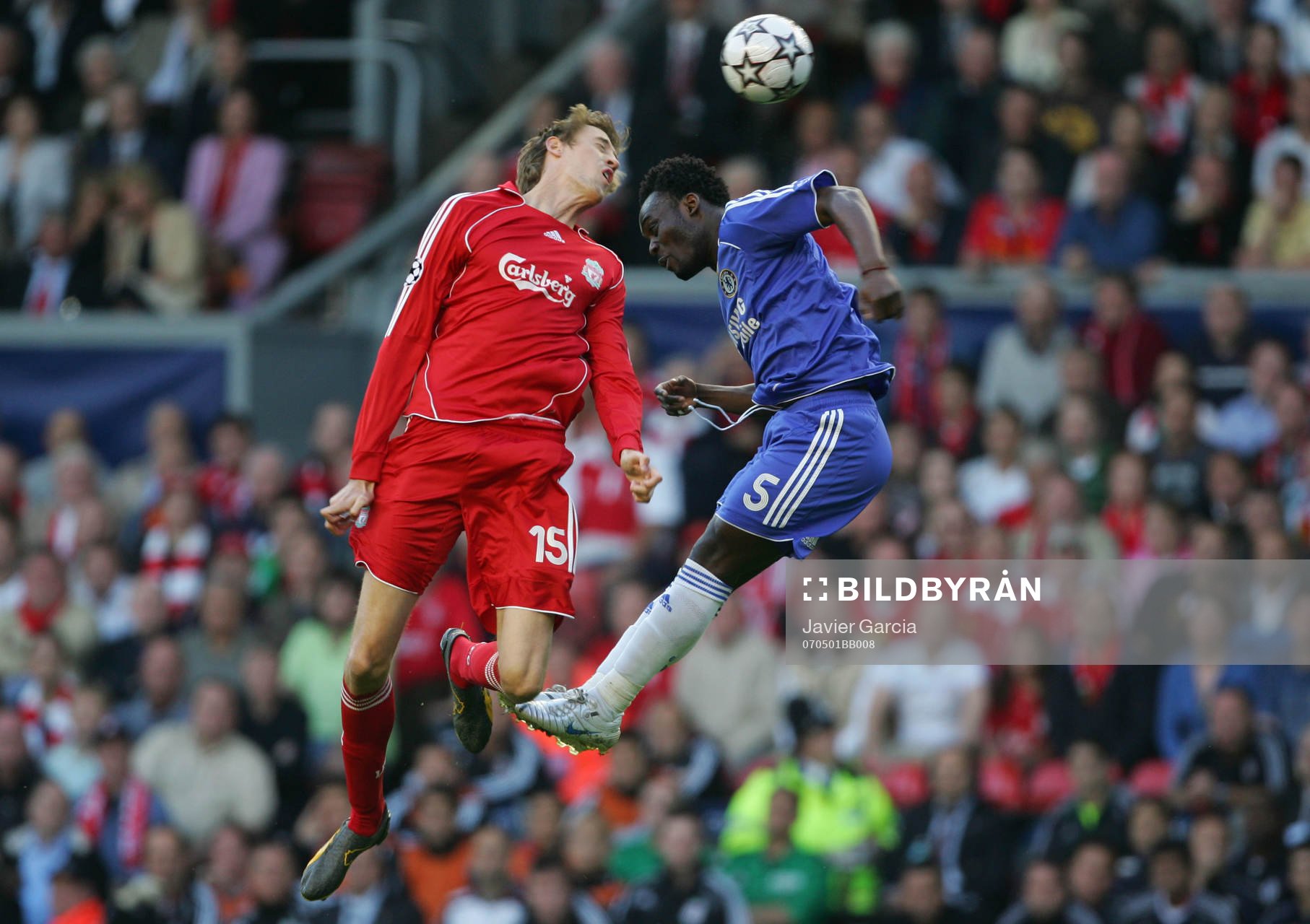 Peter Crouch, Liverpool och Michael Essien,  Chelsea