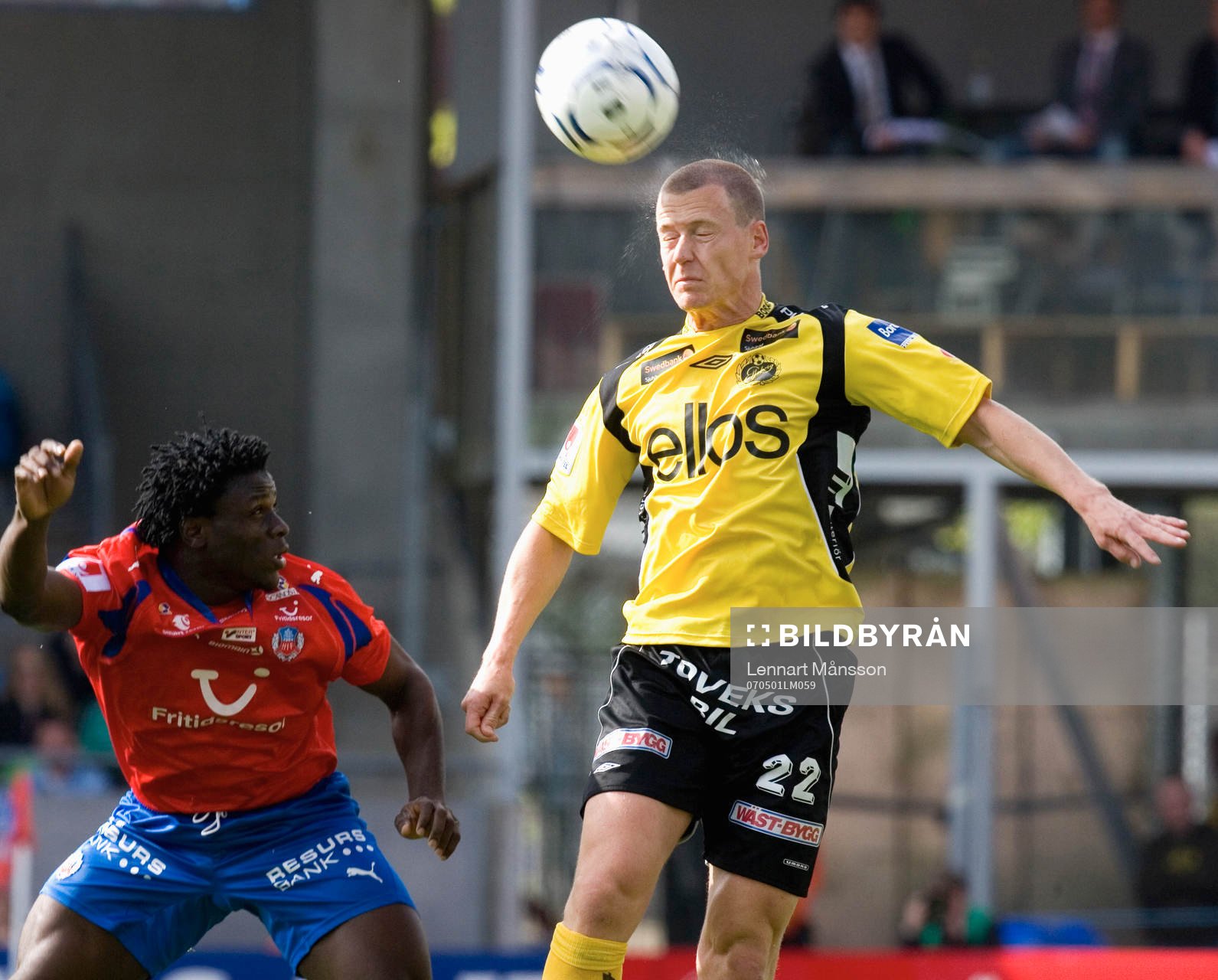 Målnickare Andreas Augustsson mot Razak Omotoyossi