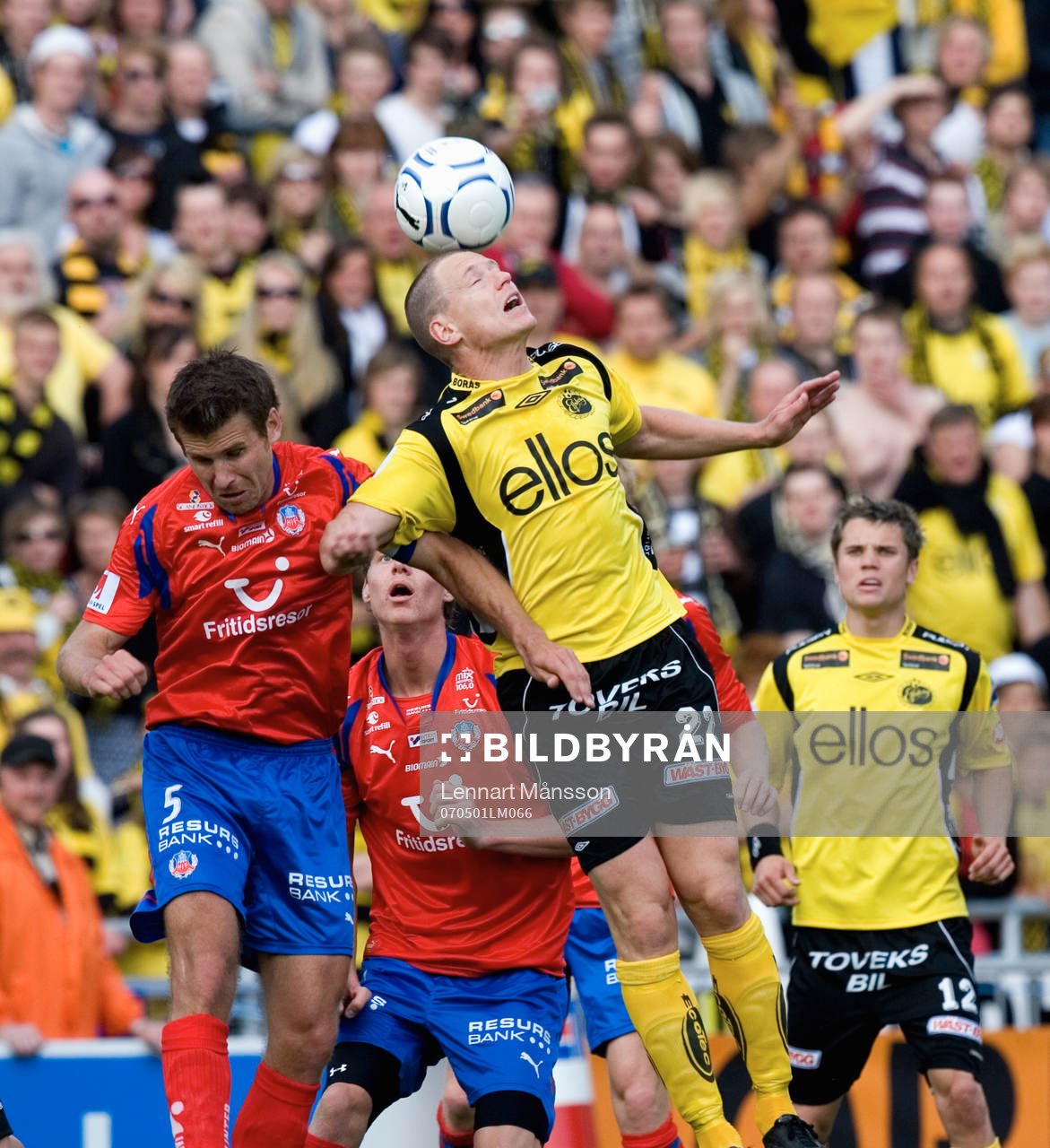 Målnickaren Andreas Augustsson duellerar med Andreas