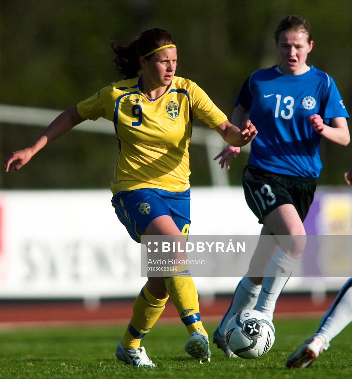 Hanna Petersson, Sverige, i bakgrunden Karie Palmaru,