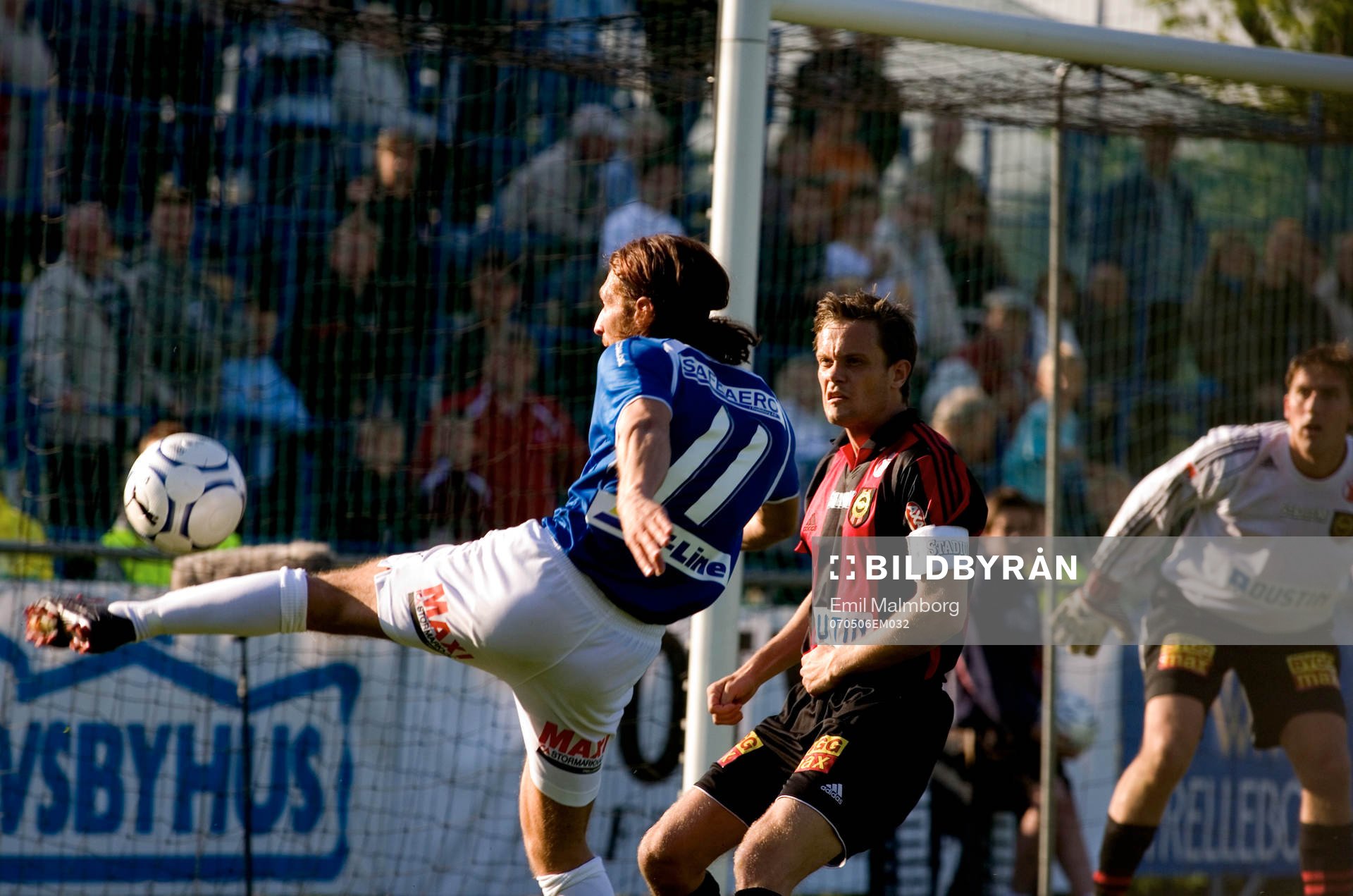 Olcay Senoglu, Trelleborg, skjuter