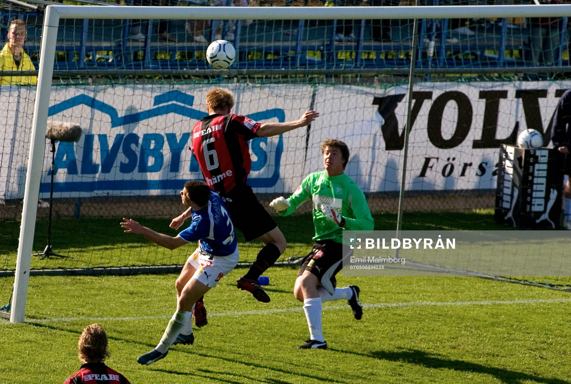 Christian Fegler, Trelleborg, gjorde debut som målvakt.