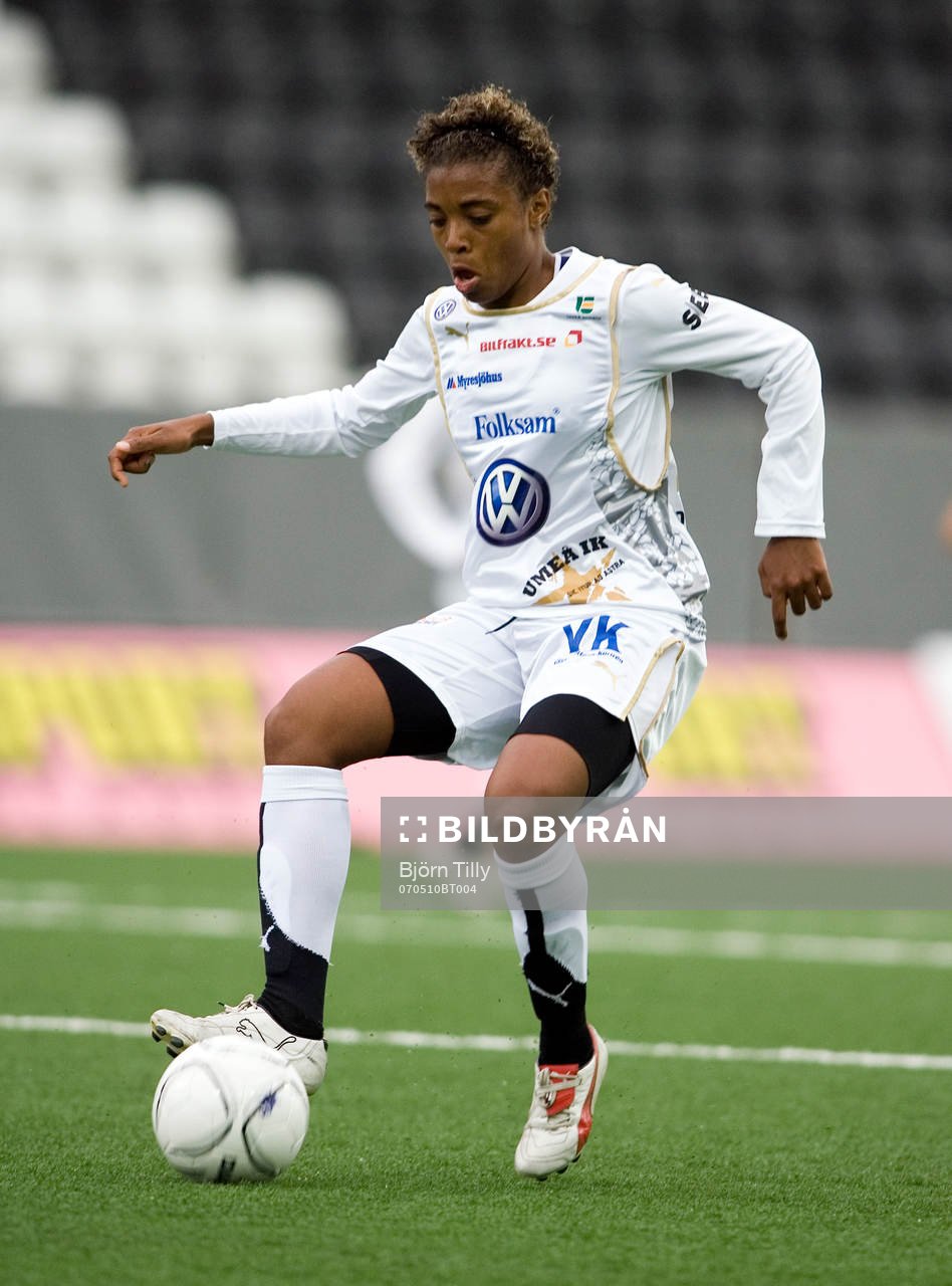 Elaine Moura, Umeå