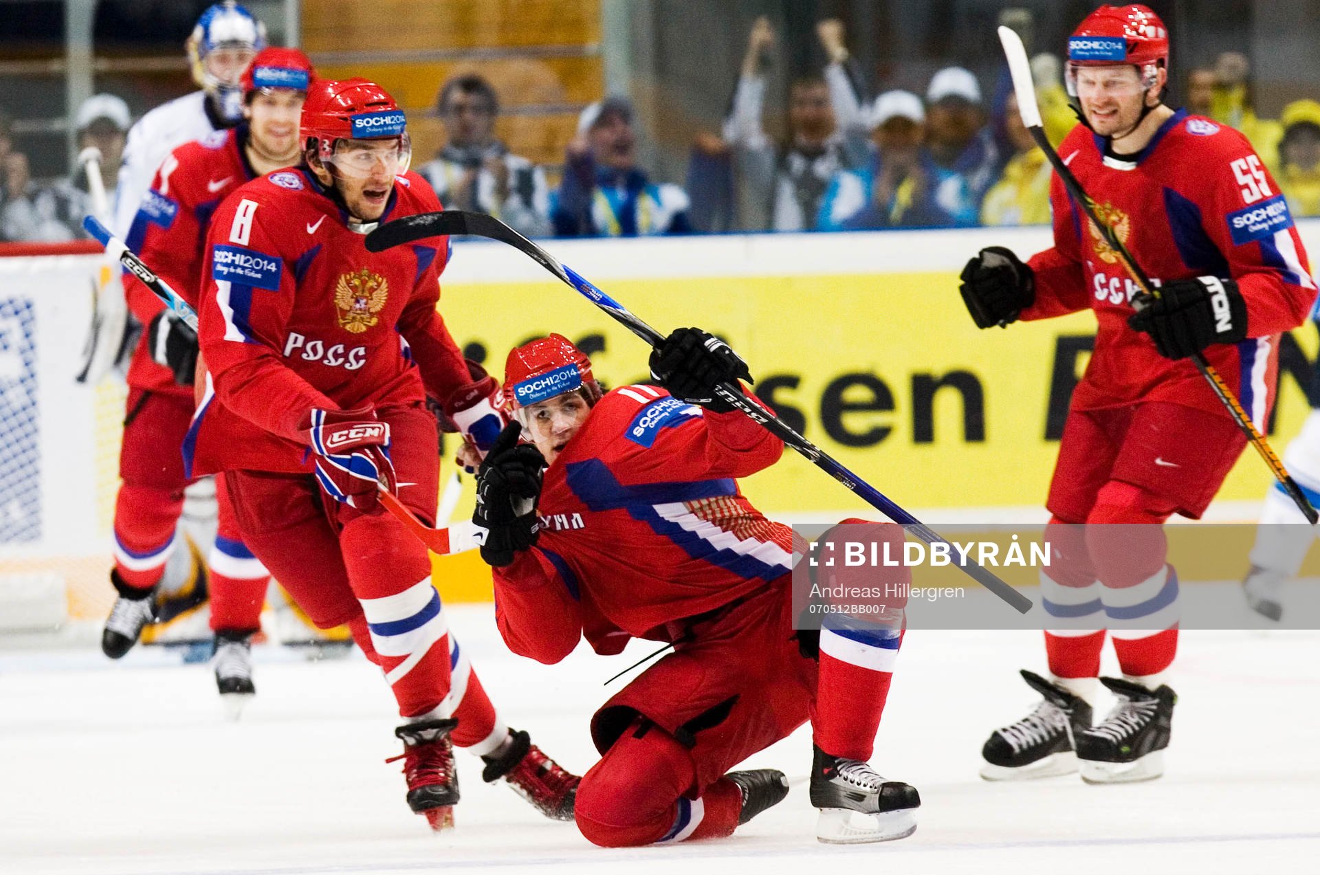 1-0 Evgeni Malkin jubel. Alexander Ovechkin och Sergei
