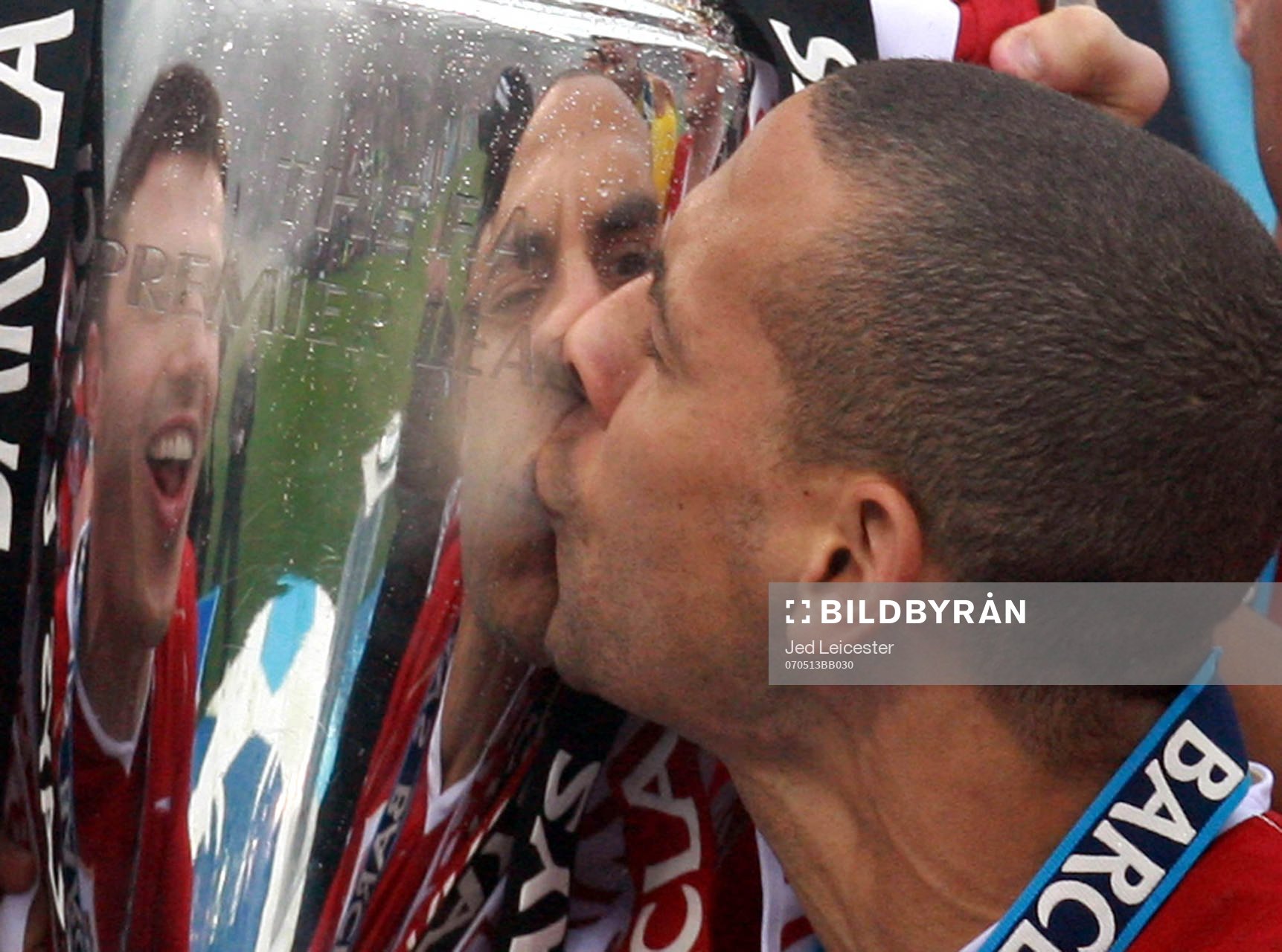 Rio Ferdinand, Manchester United (Jubel, Pokal)
