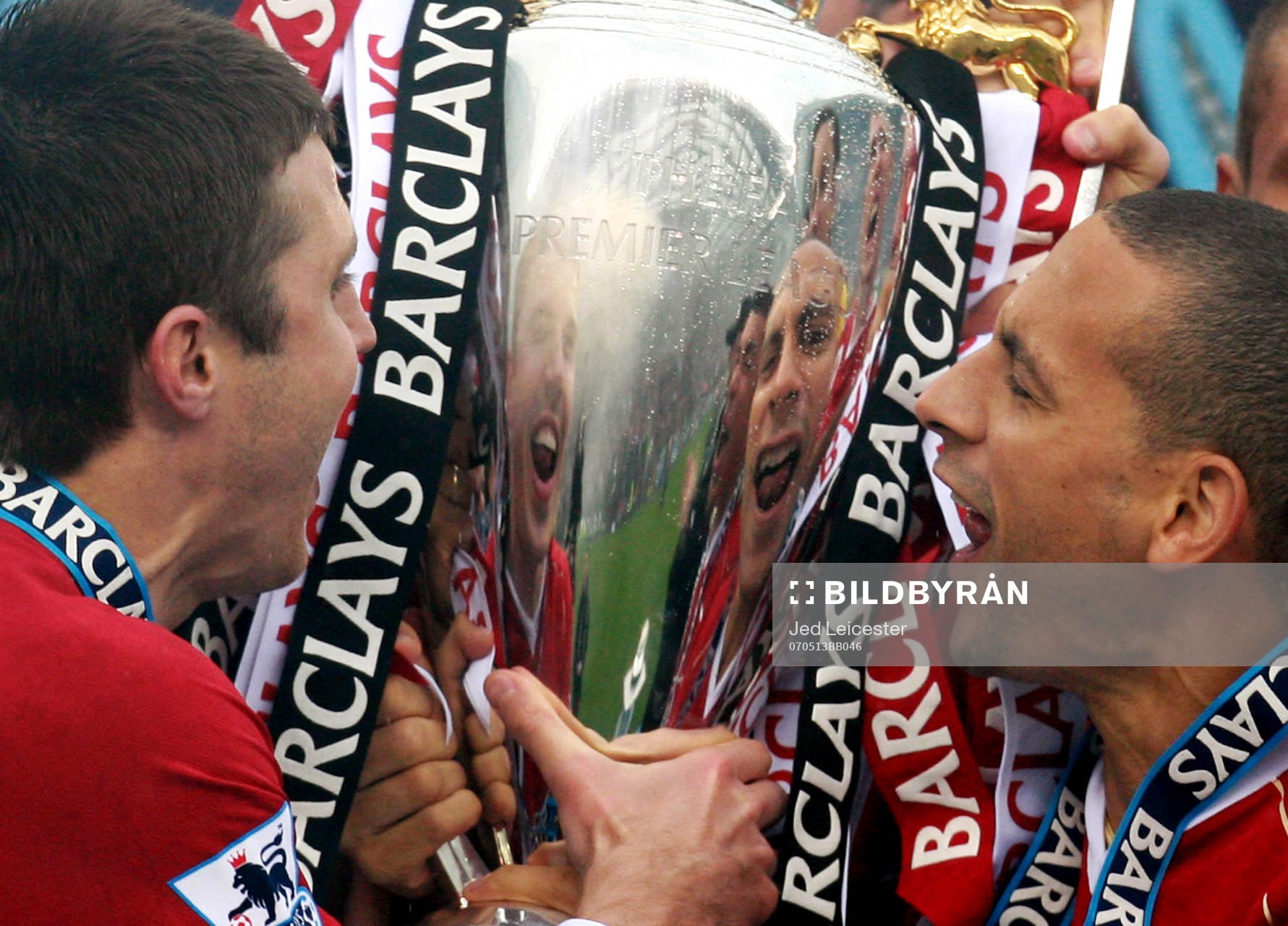  Rio Ferdinand och Michael Carrick, Manchester United (Jubel, Pokal)