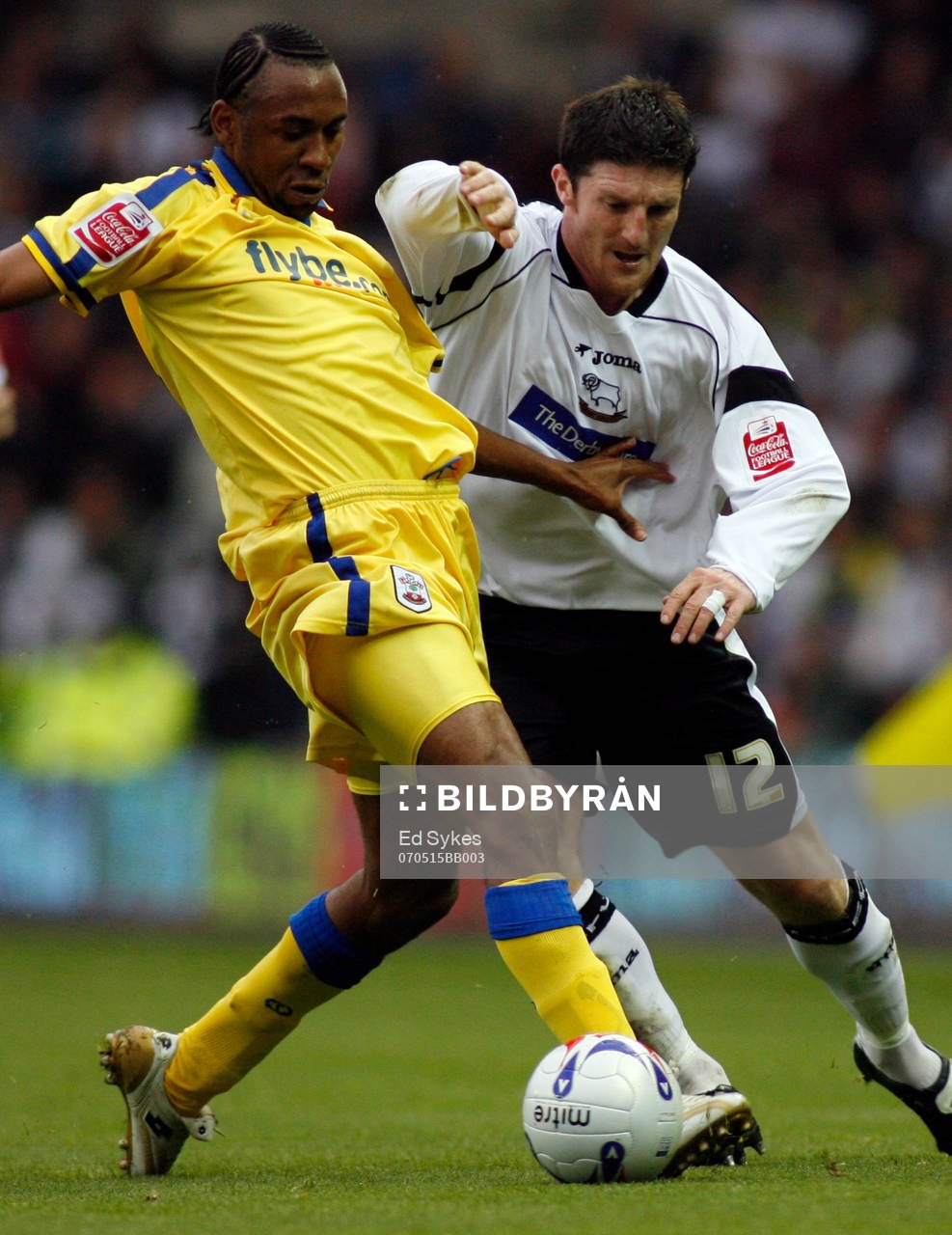  Jhon Viafara, Southampton och Jon Macken, Derby