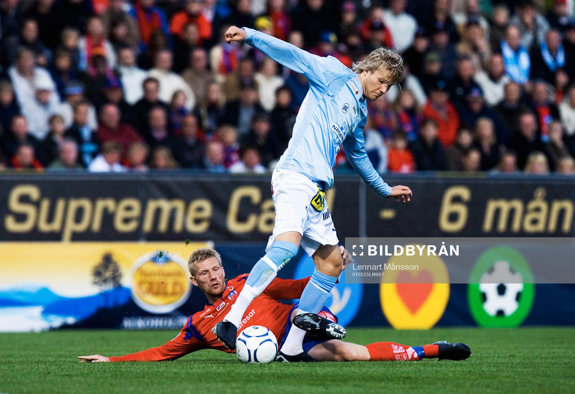 Matchhjälten Ola Toivonen stoppas denna gång av Fredrik