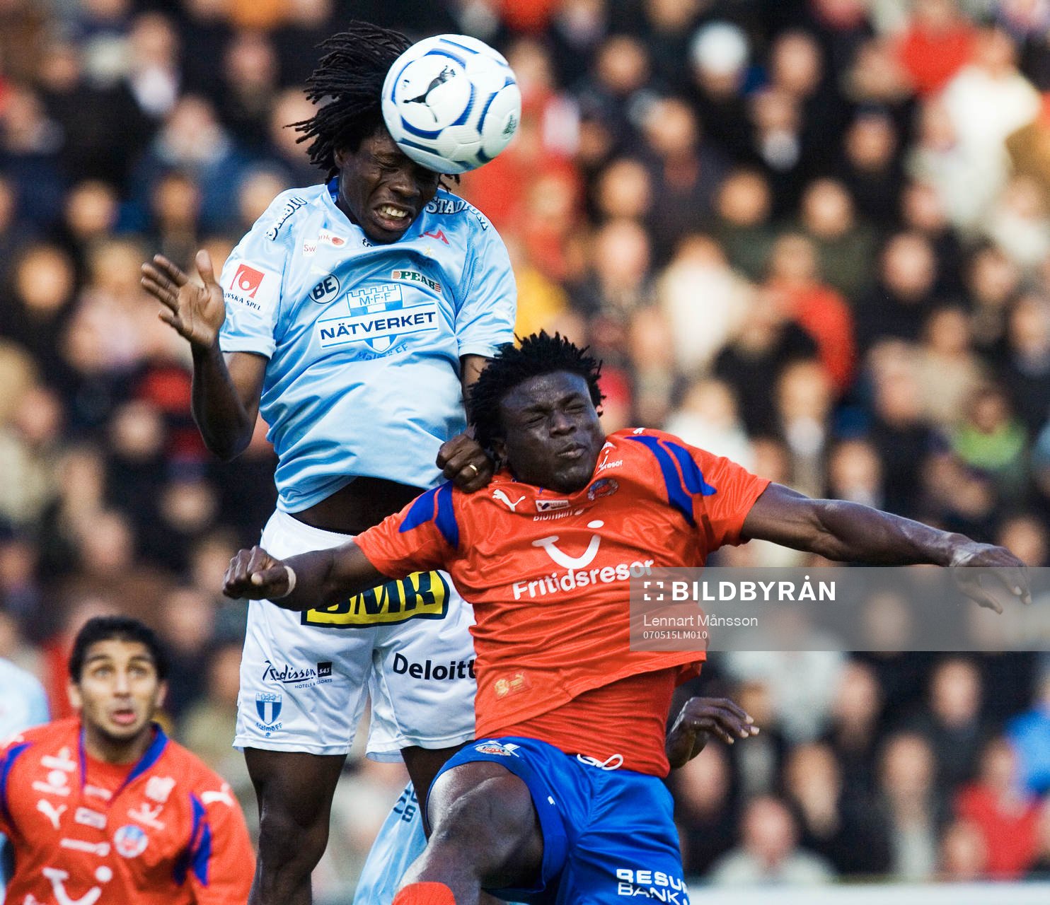 Jimmy Dixon når högre än Razak Omotoyossi