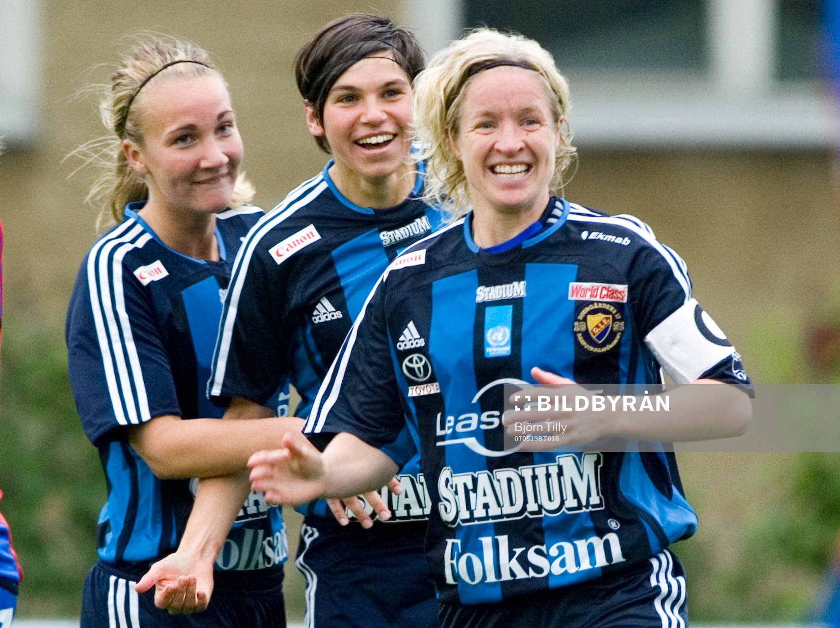 Emma Lundh, Ariane Hingst och Victoria Svensson,