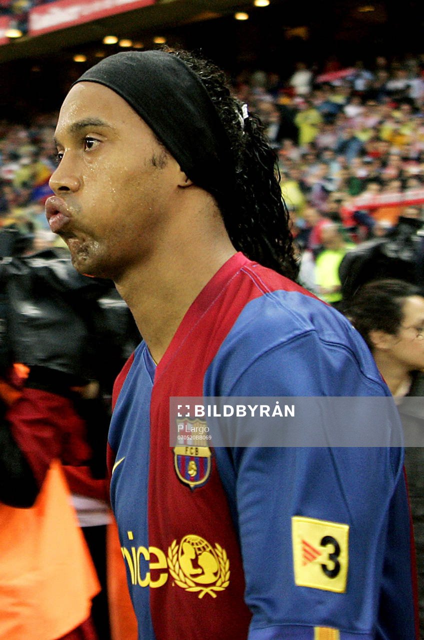 Ronaldinho, Barcelona