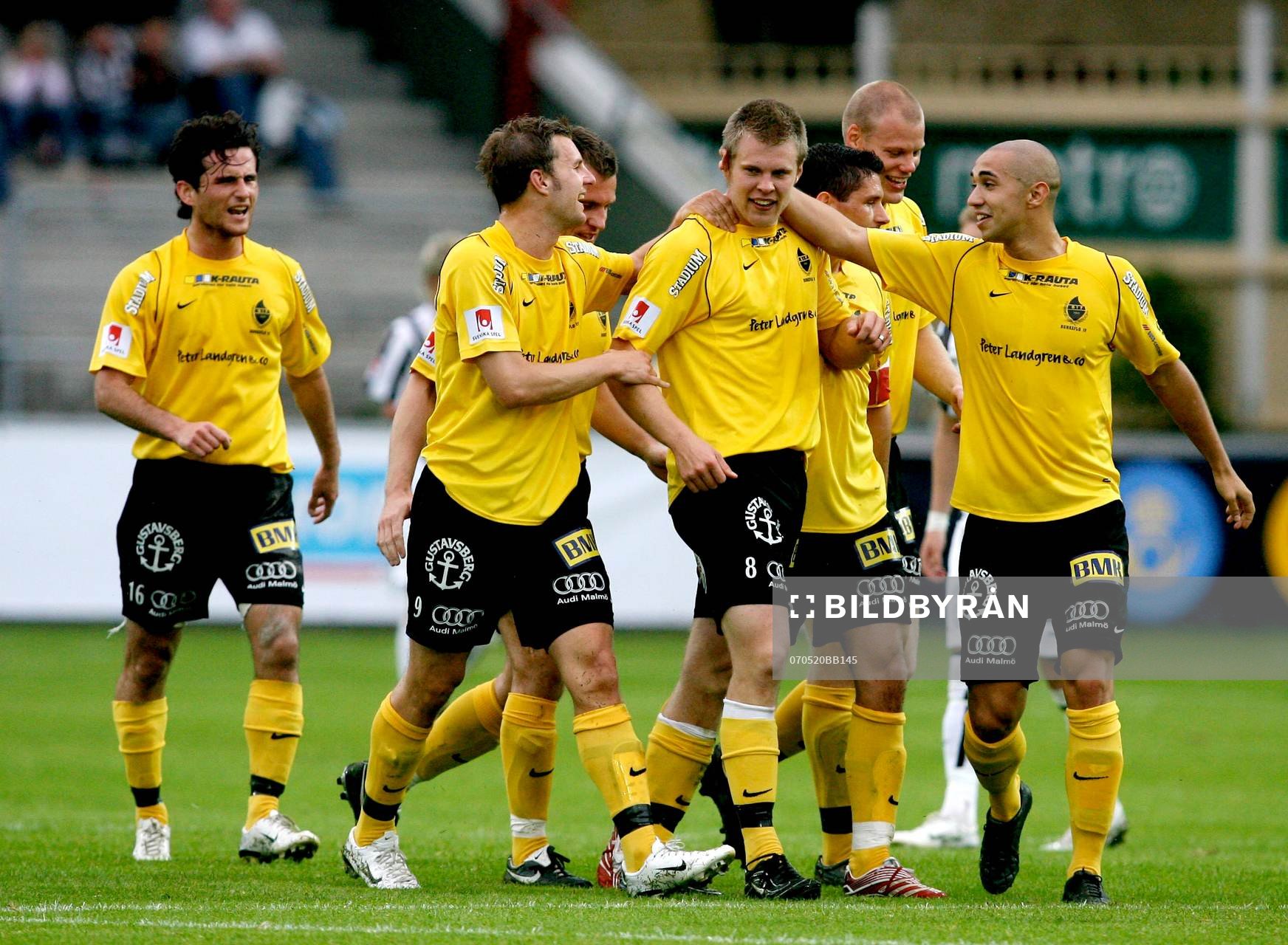 Anders Ekelund, Bunkeflo, har gjort 1-0. Jubel