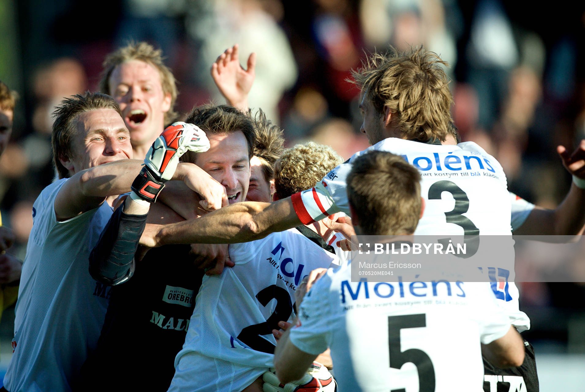 Richard Richardsson, Målvakt Örebro kramas om