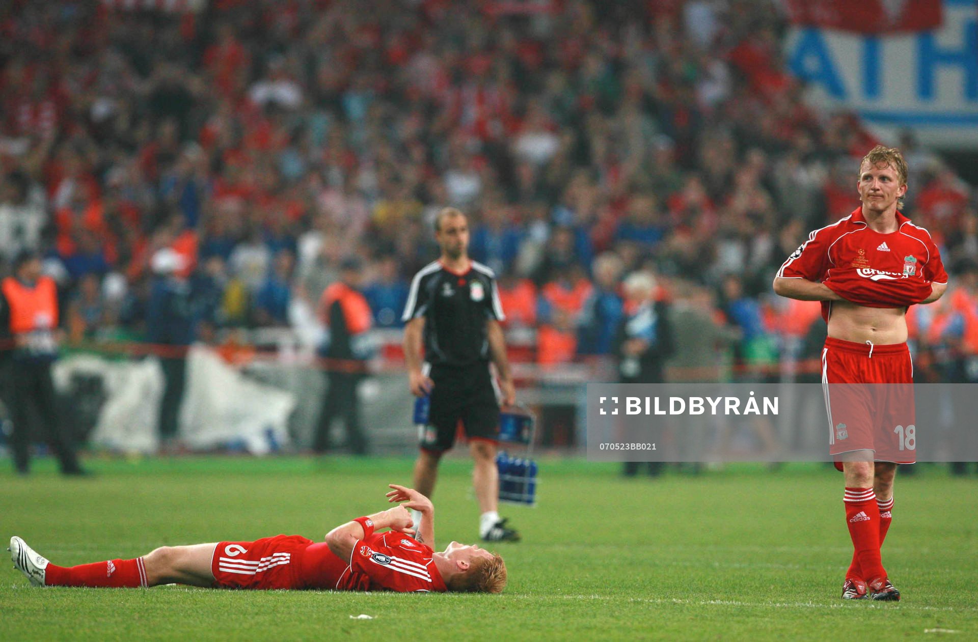 John Arne Riise och Dirk Kuyt, Liverpool, depp