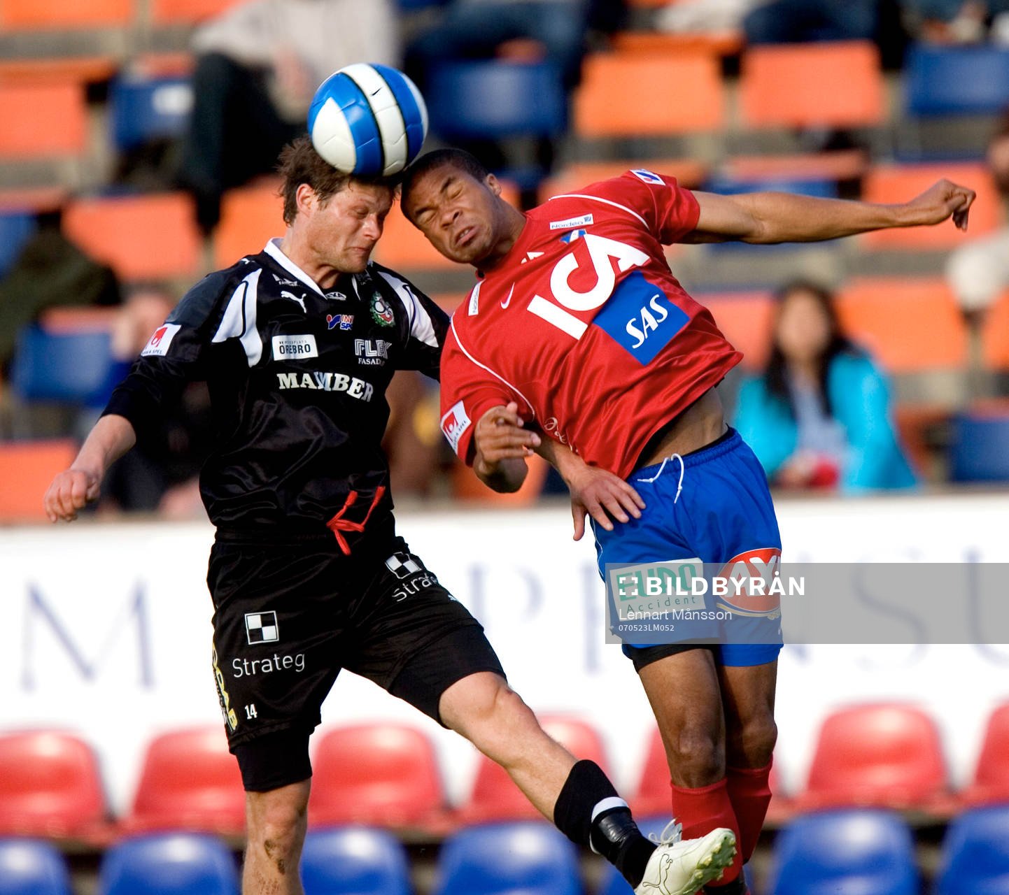 Glenn Holgersson nickduellerar med Ryan Johnson