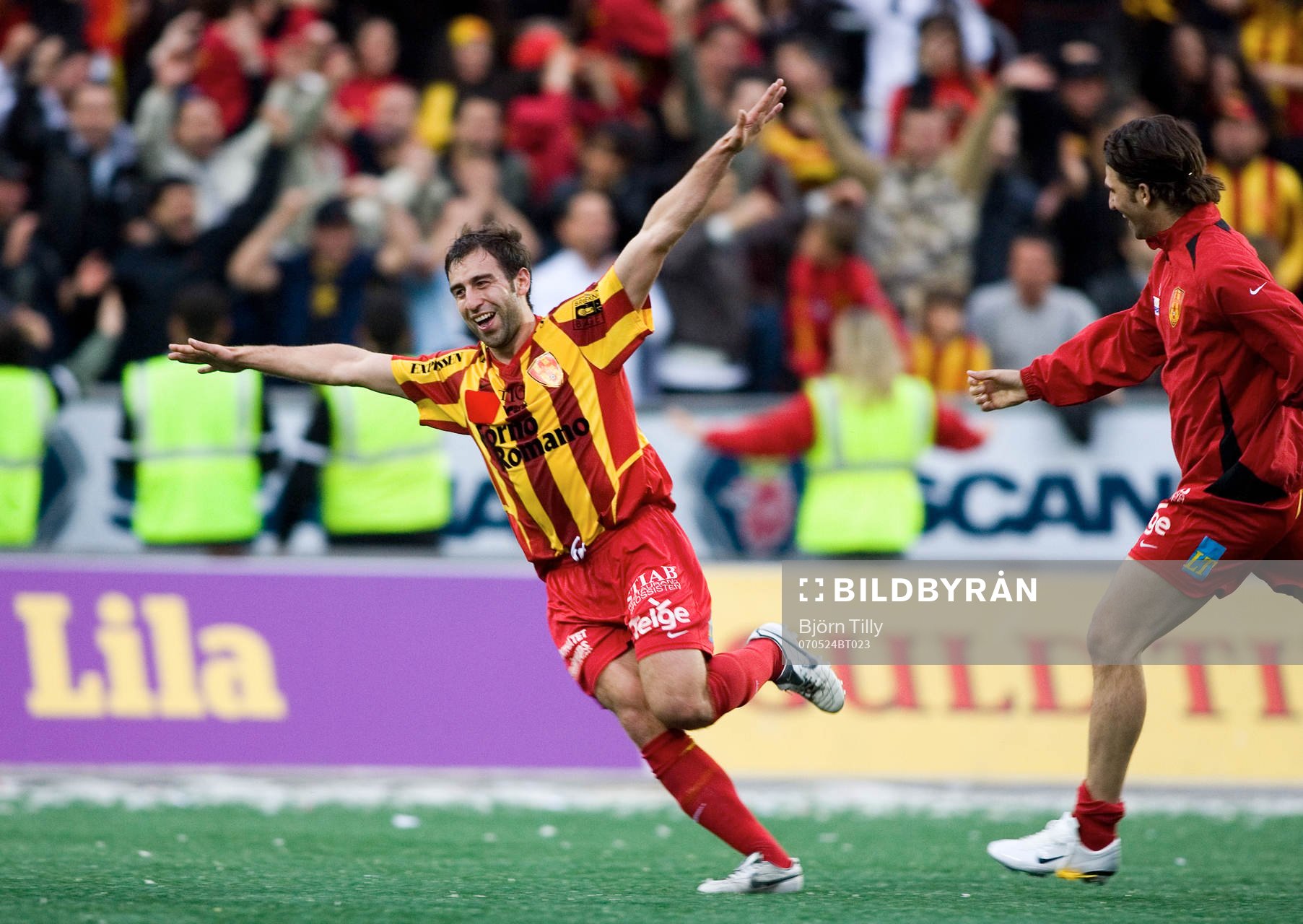  Sezgin Sahin, Syrianska efter segern.      