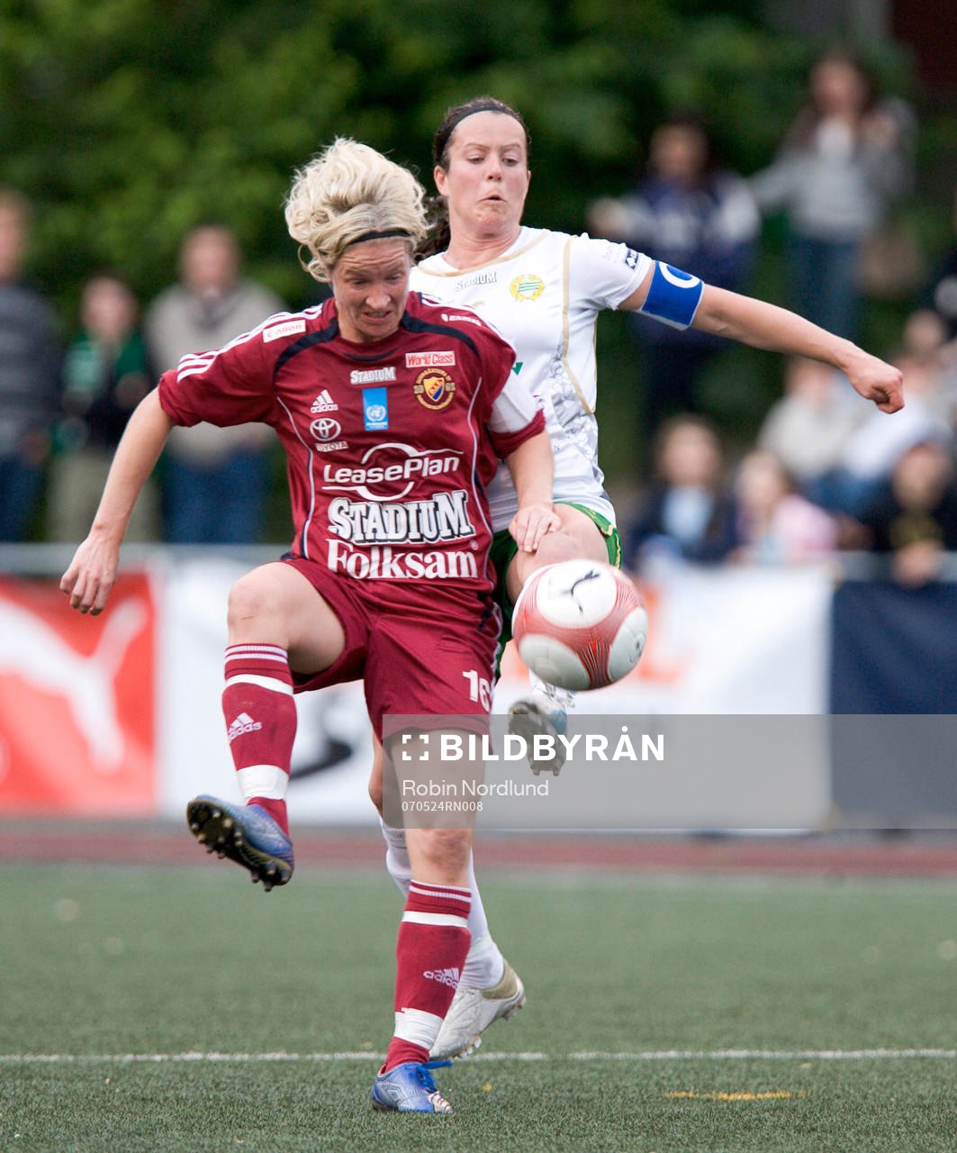  Victoria Svensson, Djurgården och Jennie Jonsson, Hammarby.