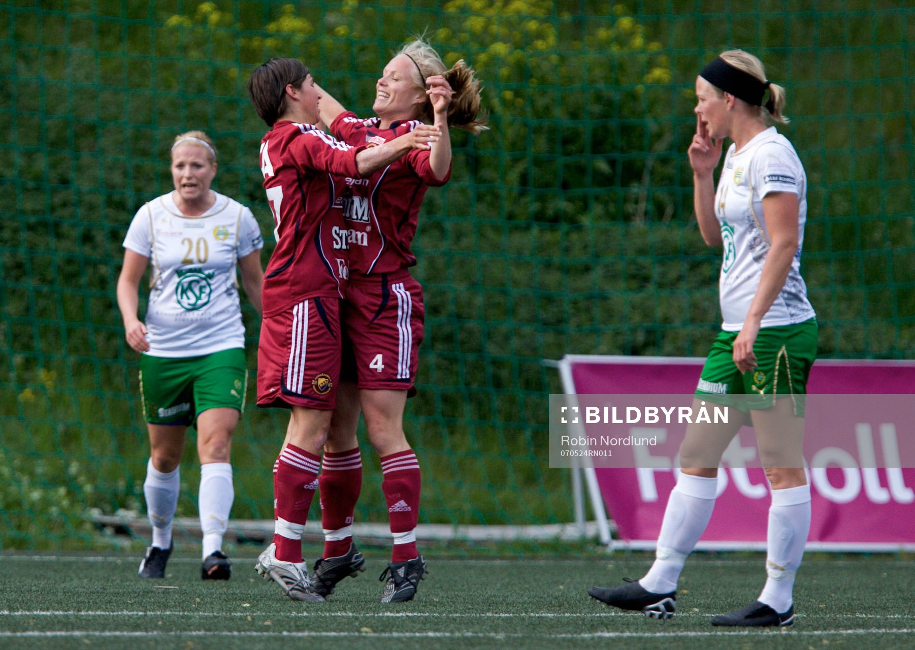 Elin Ekblom och Ariane Hingst, Djurgården, jubel