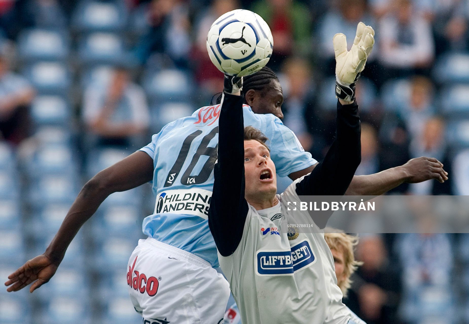 Mattias Hugosson, (målvakt) Gefle, räddar framför Edward