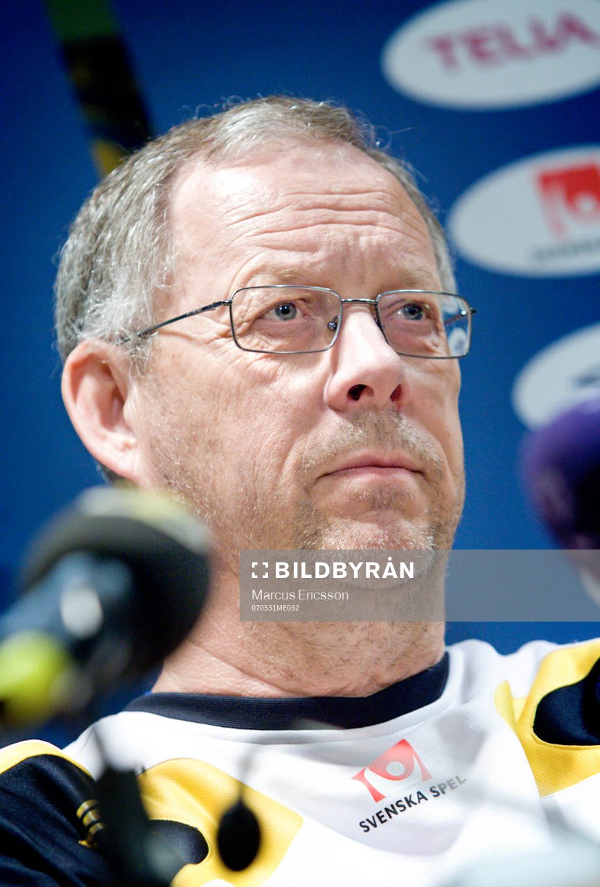 Presskonferens, Lars Lagerbäck, Förbundskapten