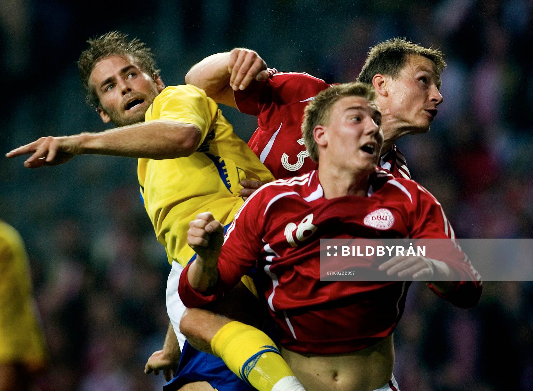 Olof Mellberg, Sverige och Nicklas Bendtner och Michael