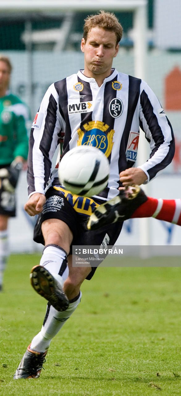 Mikael Dahlgren