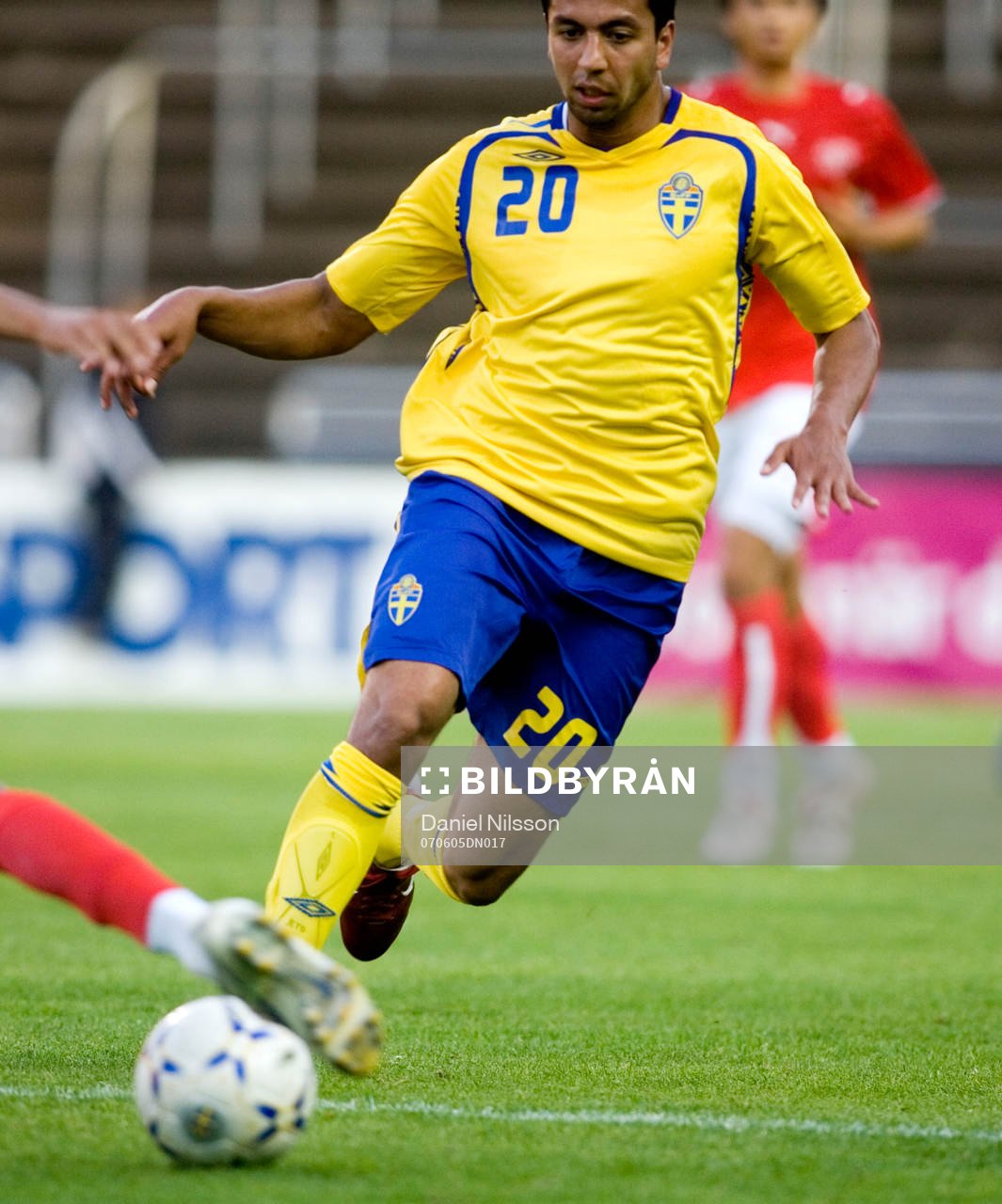 Emra Tahirovic, Sverige