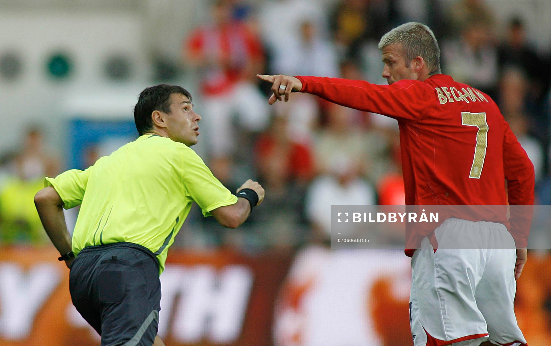 David Beckham, England och Grzegorz Gilewski, domare