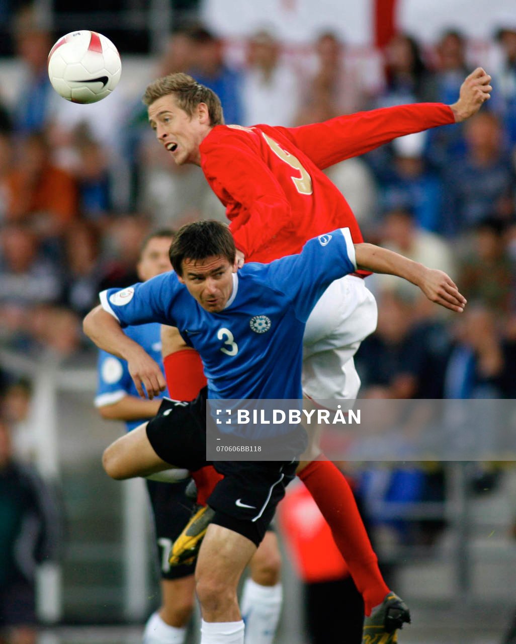 Peter Crouch, England och Andrei Stepanov, Estland