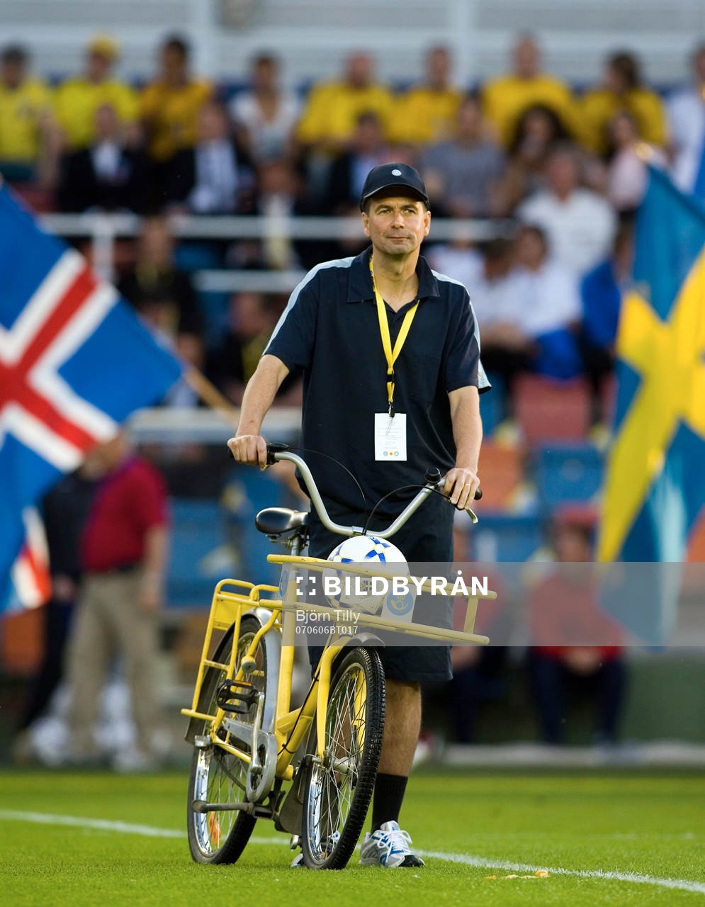 Matchbollen kom med Posten