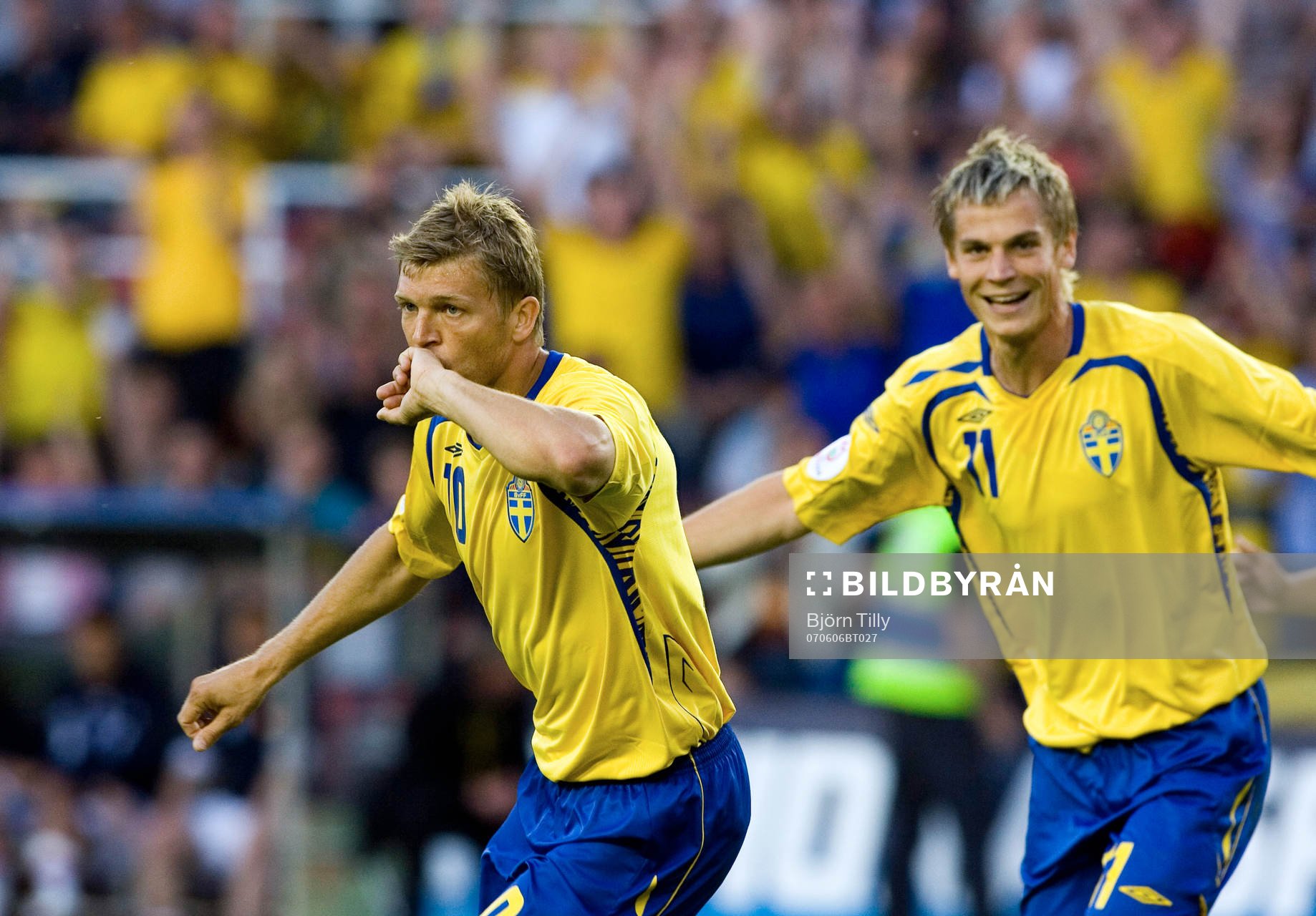  Marcus Allbäck och Markus Rosenberg, Sverige, jubel efter 1-0.     