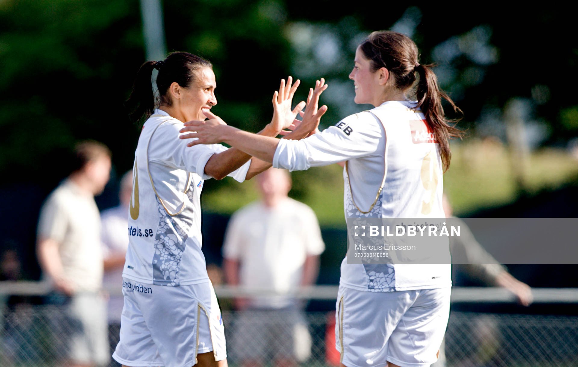 Marta och Madeleine Edlund, Umeå jubel