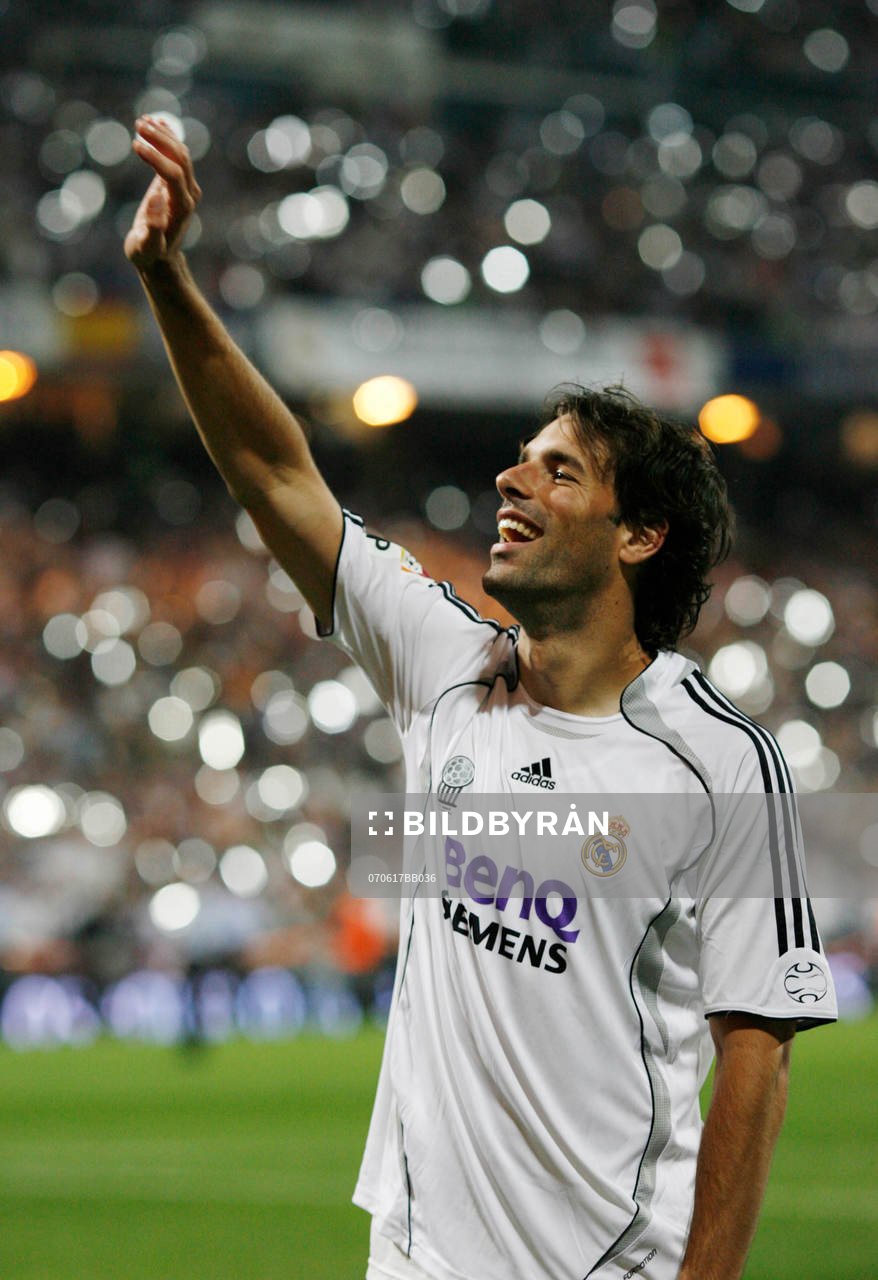 Ruud van Nistelrooy, Real Madrid, vinkar till publiken