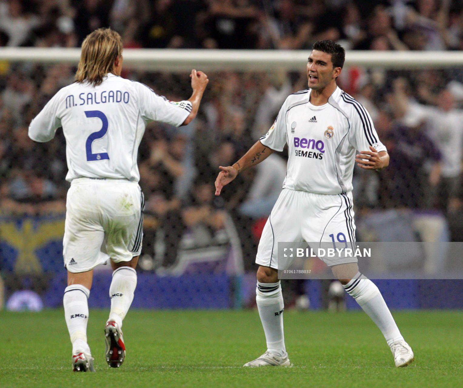  Jose Antonio Reyes, Real Madrid, jubel efter 1-1 med Michel Salgado.