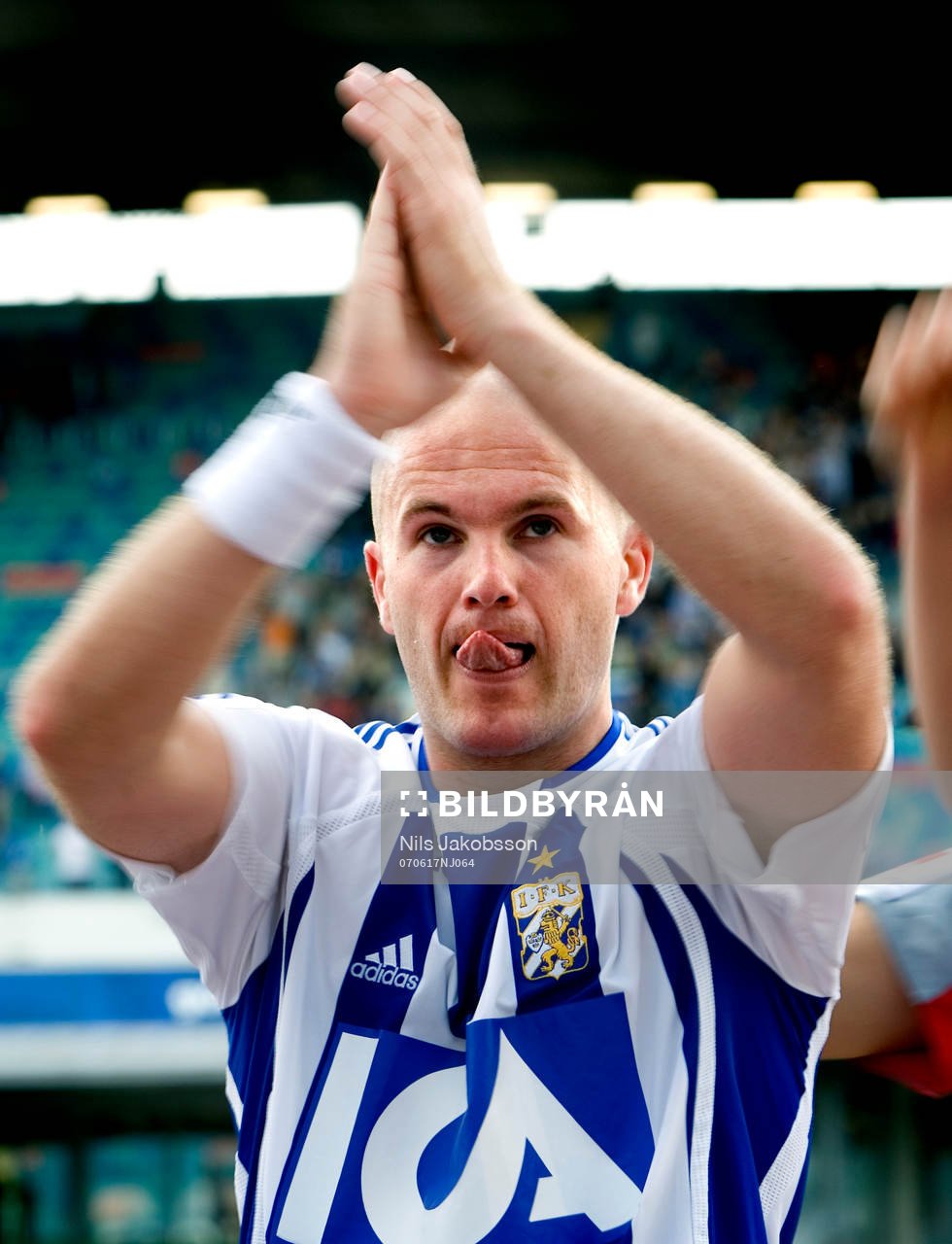 Jonas Wallerstedt, Göteborg, applåderar publiken