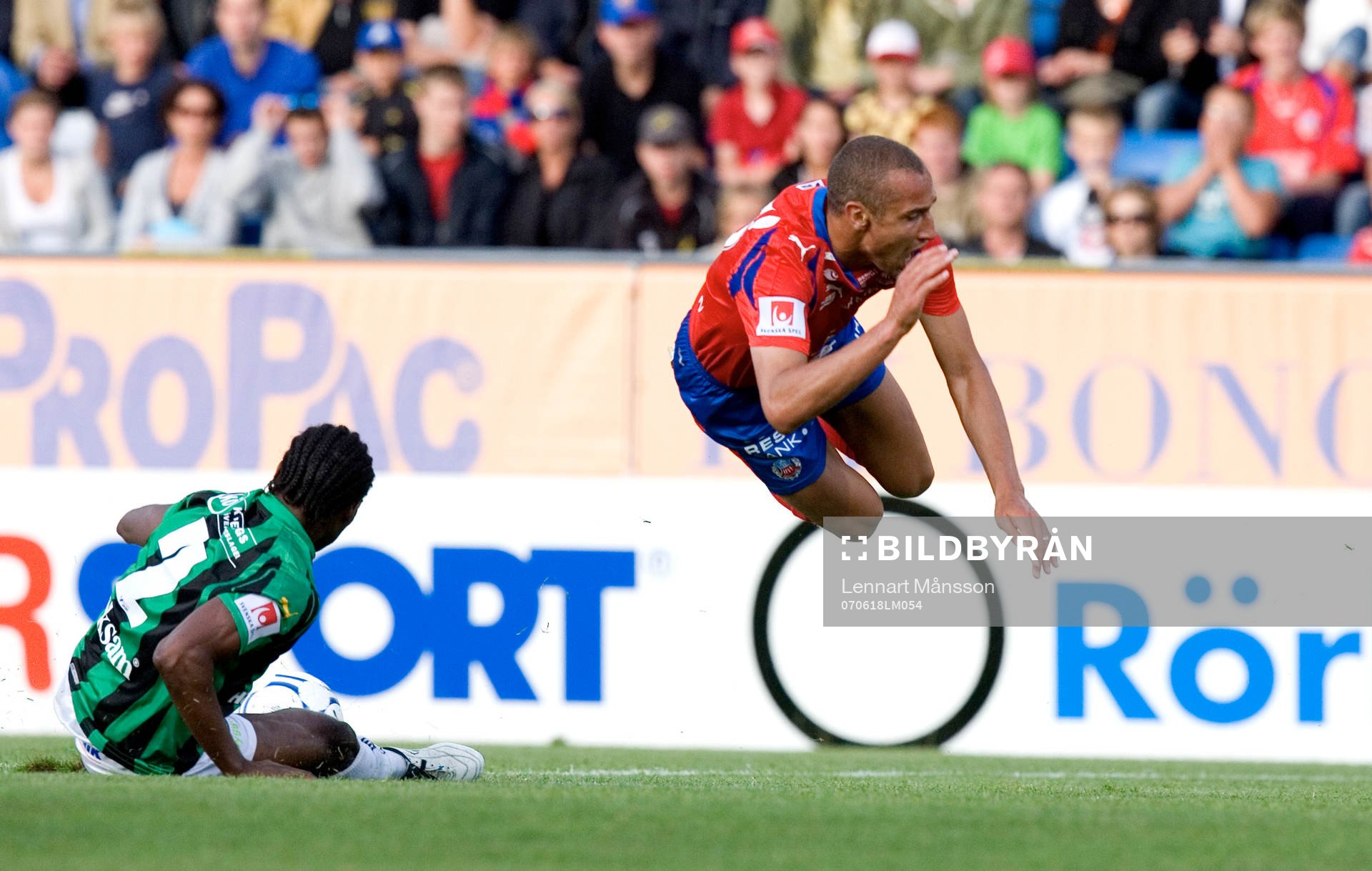 Henrik Henke Larsson bjuds på en ordentlig lufttur