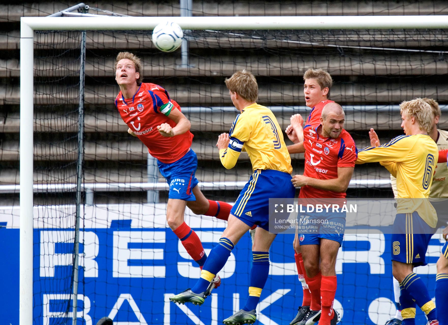 Marcus Nilsson nickar undan